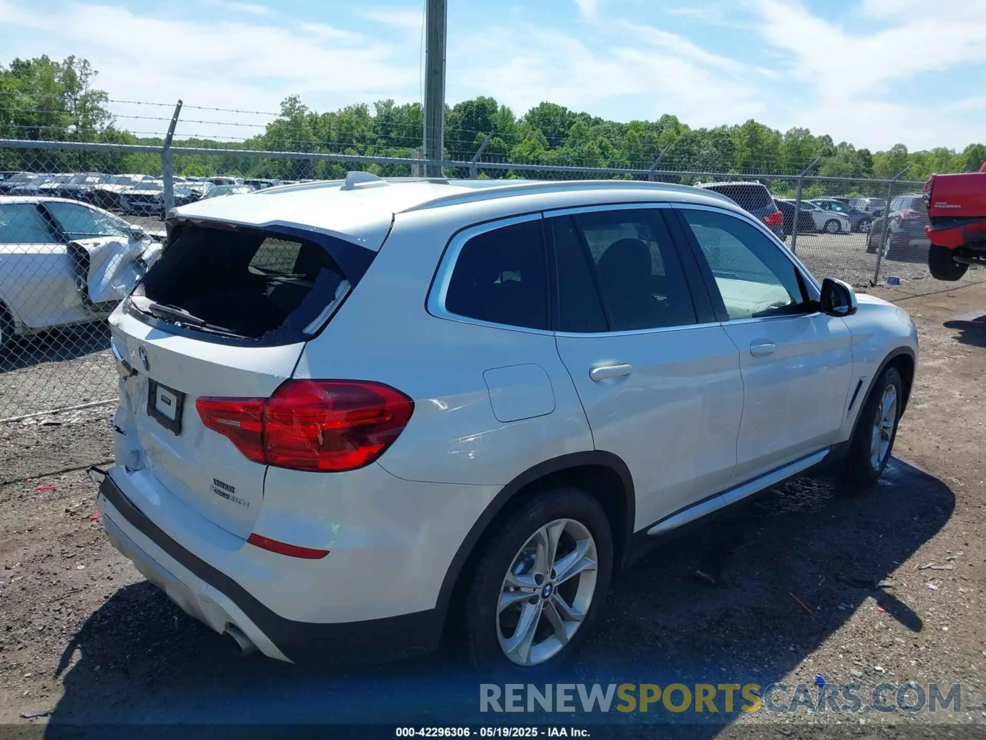 4 Photograph of a damaged car 5UXTR9C5XKLD90591 BMW X3 2019