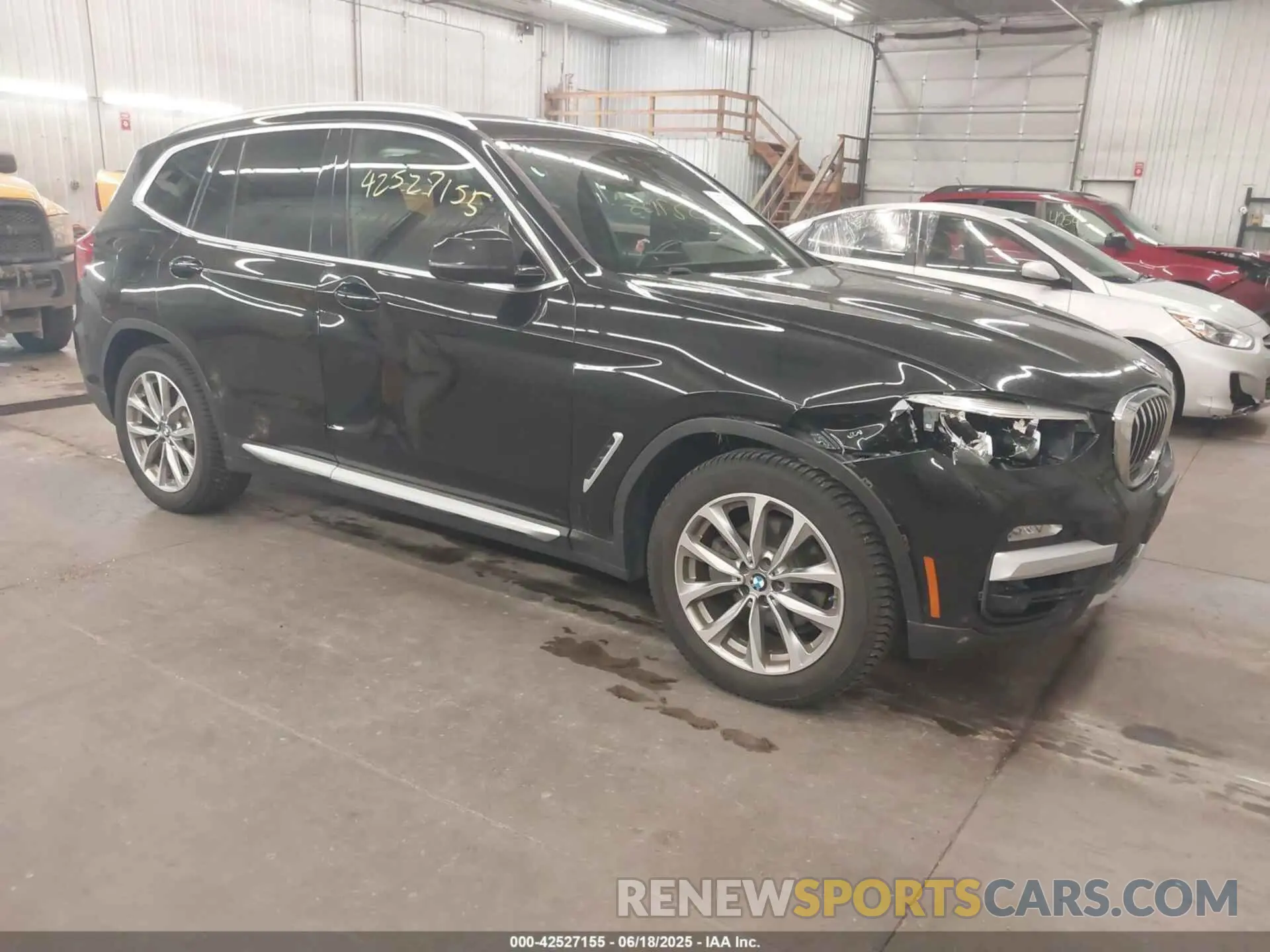 1 Фотография поврежденного автомобиля 5UXTR9C5XKLD94480 BMW X3 2019
