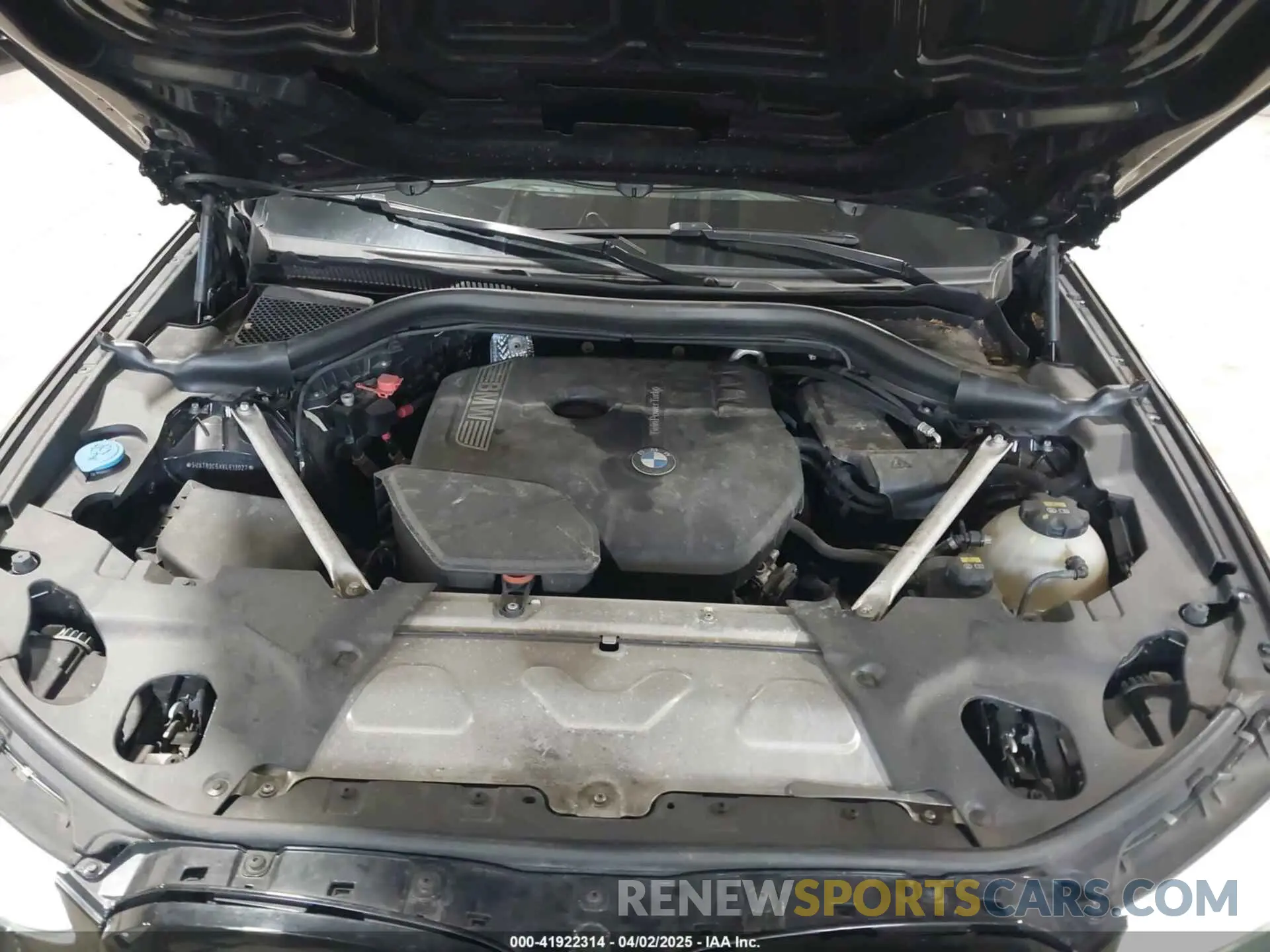 10 Фотография поврежденного автомобиля 5UXTR9C5XKLE13027 BMW X3 2019