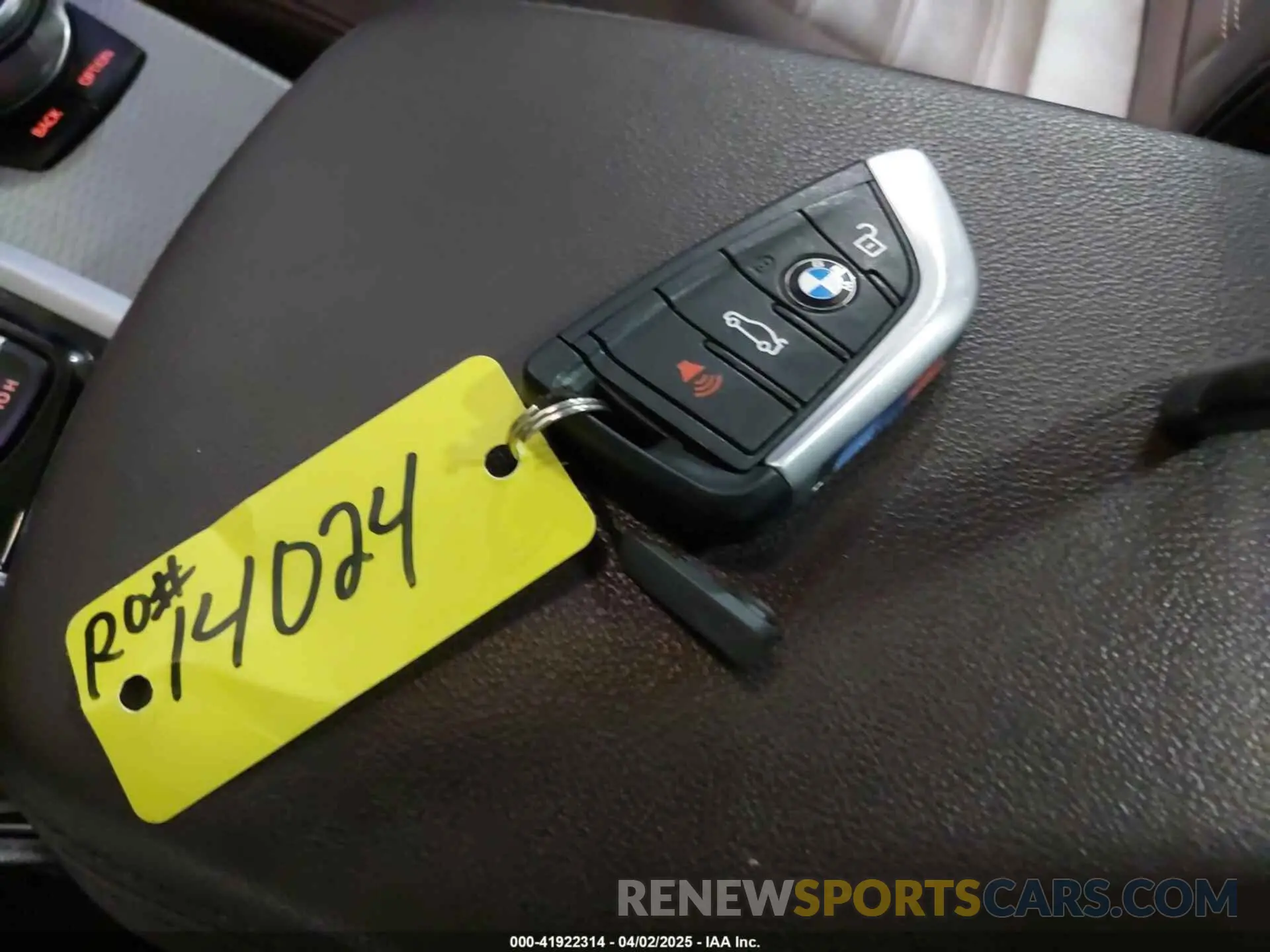 11 Фотография поврежденного автомобиля 5UXTR9C5XKLE13027 BMW X3 2019