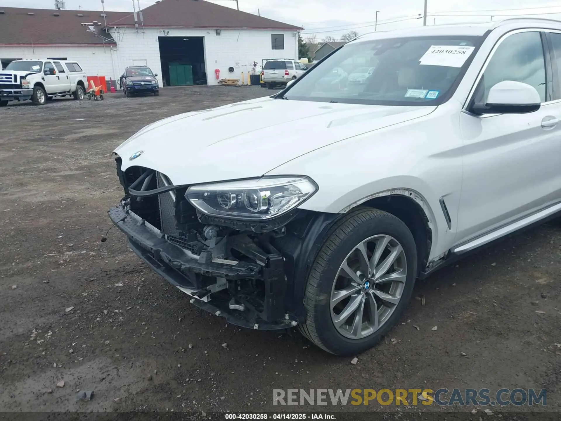 19 Photograph of a damaged car 5UXTR9C5XKLE17238 BMW X3 2019