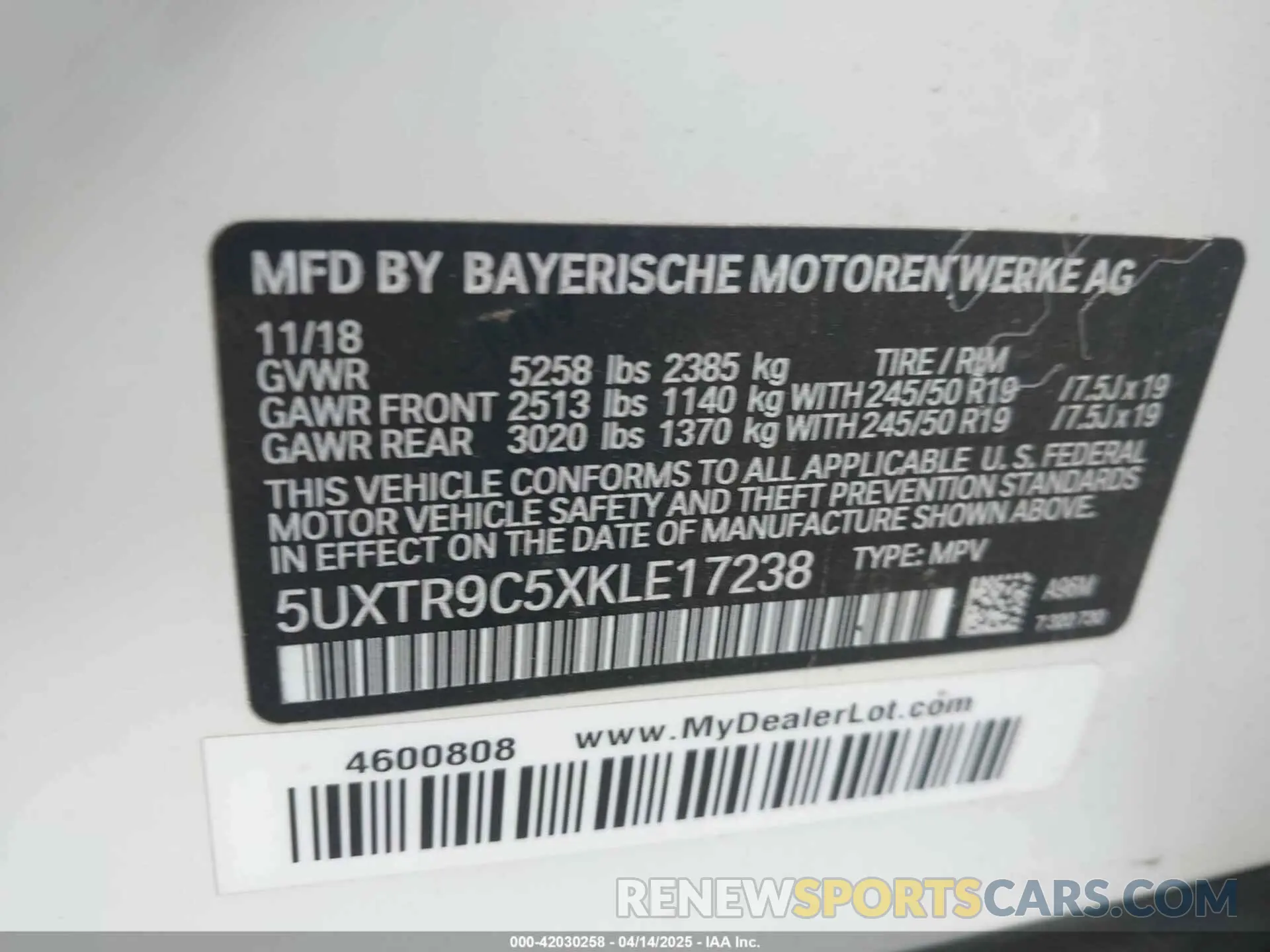 9 Photograph of a damaged car 5UXTR9C5XKLE17238 BMW X3 2019