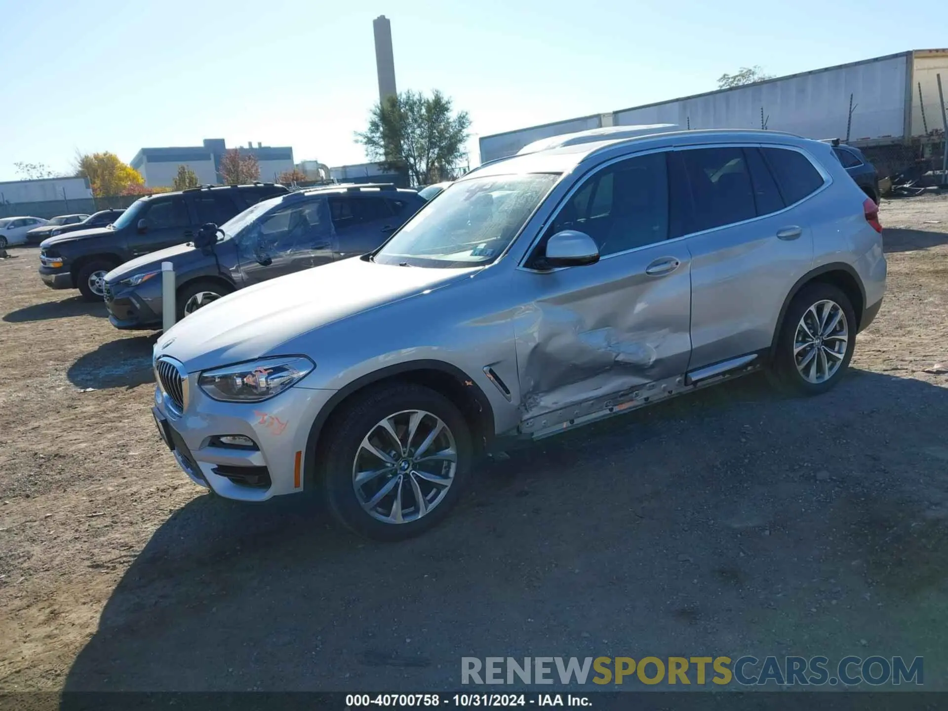 2 Фотография поврежденного автомобиля 5UXTR9C5XKLP77428 BMW X3 2019