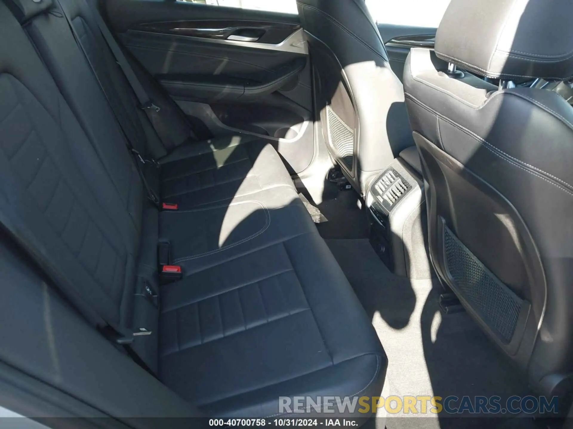 8 Фотография поврежденного автомобиля 5UXTR9C5XKLP77428 BMW X3 2019