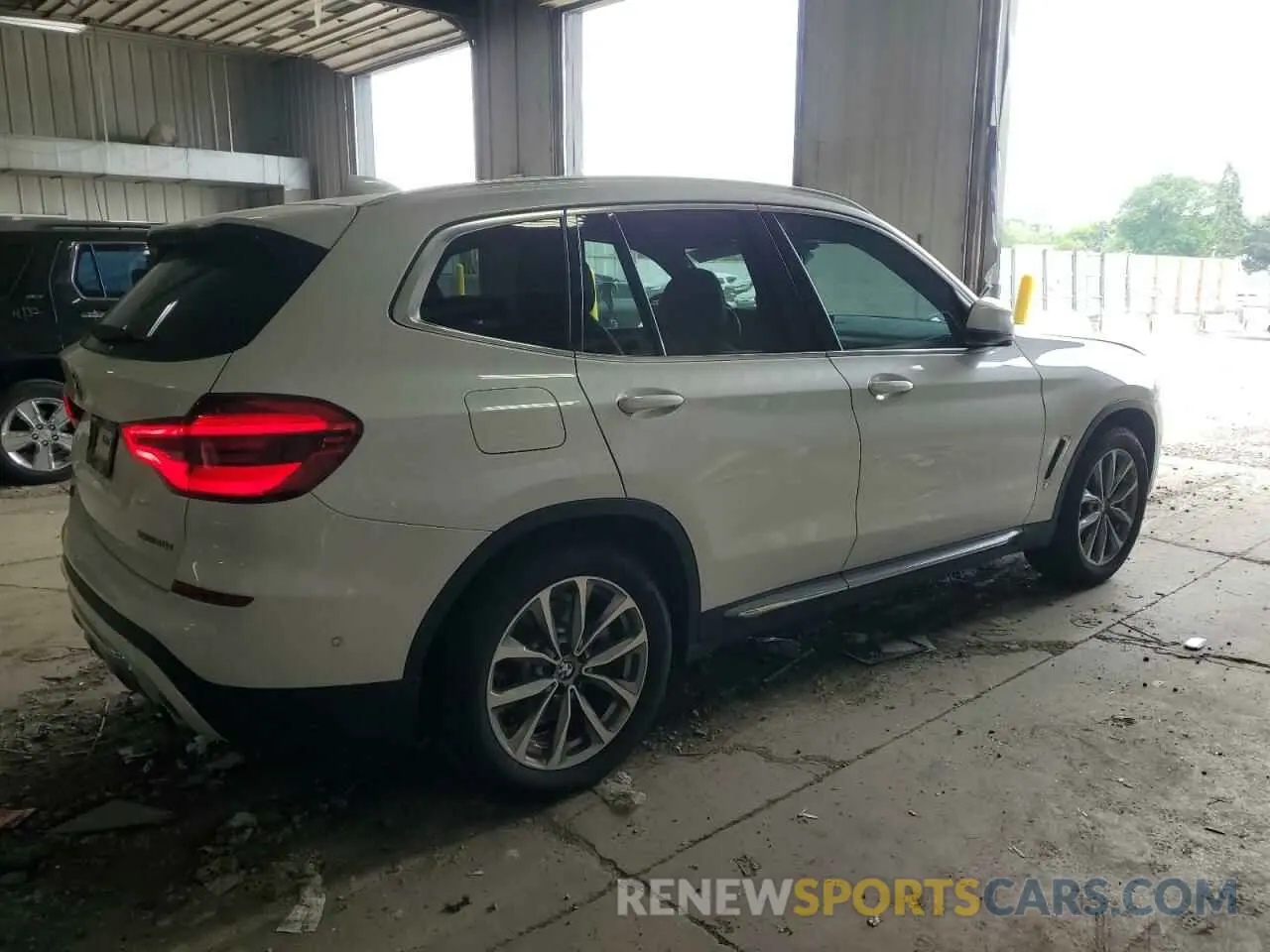 3 Photograph of a damaged car 5UXTR9C5XKLR09877 BMW X3 2019