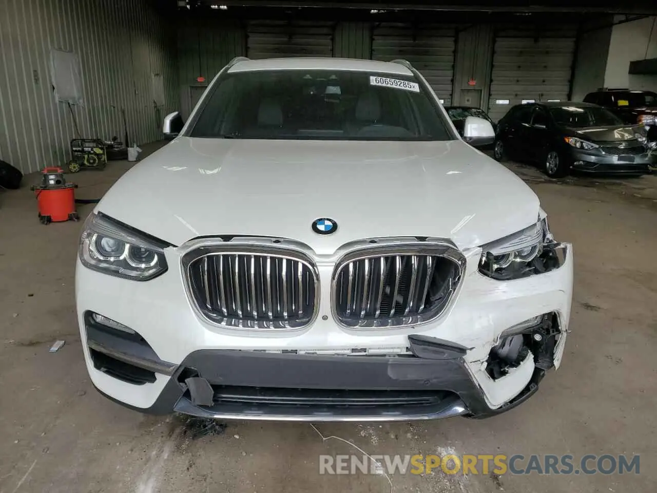 5 Photograph of a damaged car 5UXTR9C5XKLR09877 BMW X3 2019