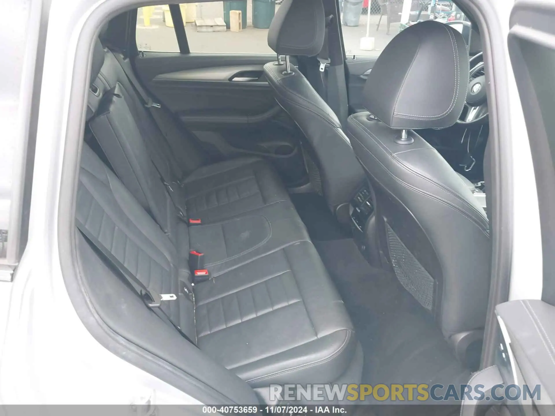 8 Photograph of a damaged car 5UXTS3C50K0Z09941 BMW X3 2019
