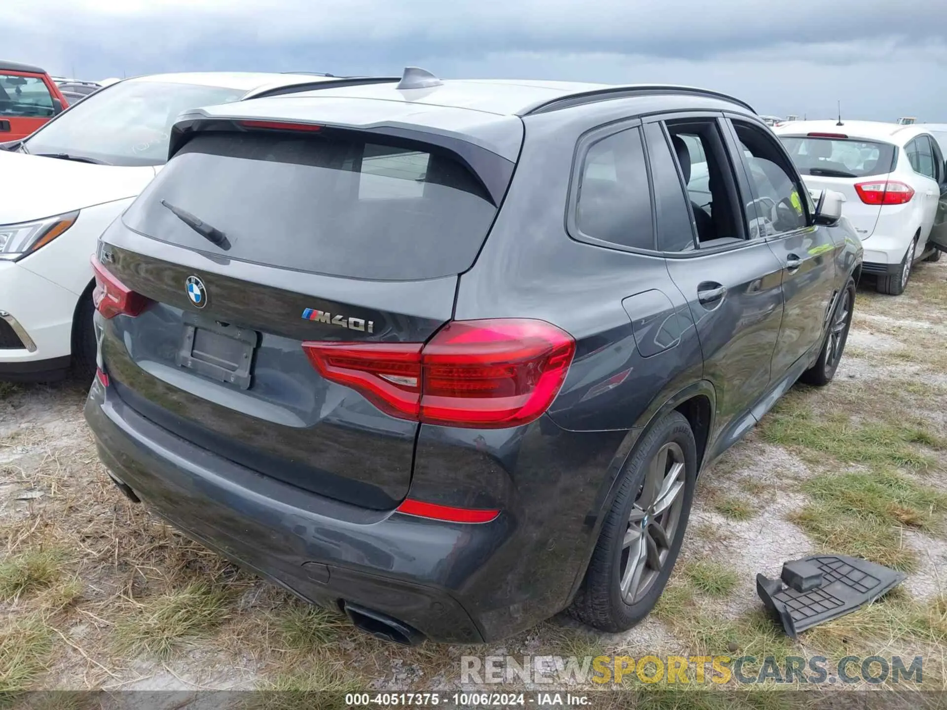4 Photograph of a damaged car 5UXTS3C53K0Z06225 BMW X3 2019