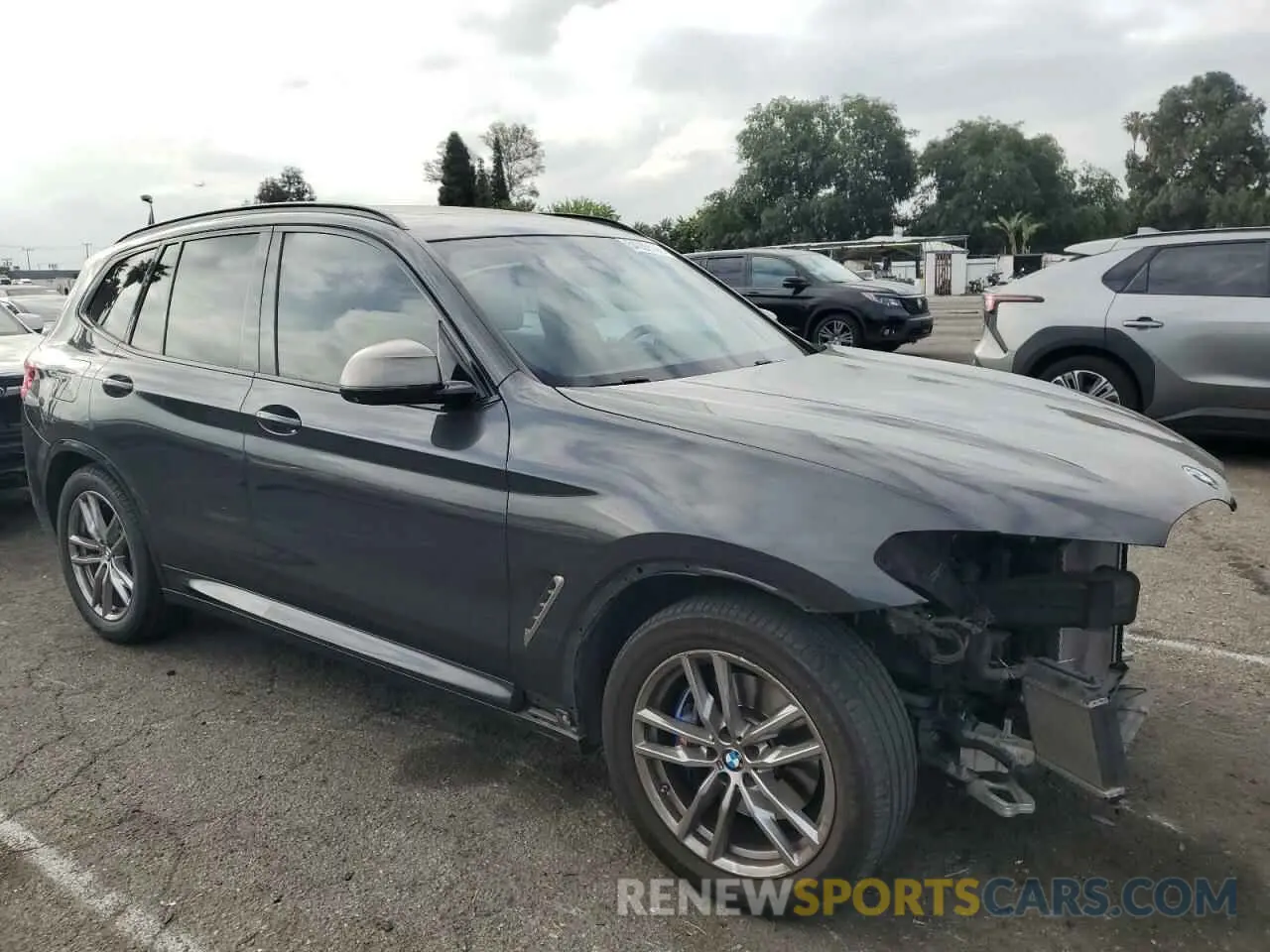 4 Photograph of a damaged car 5UXTS3C56K0Z07434 BMW X3 2019