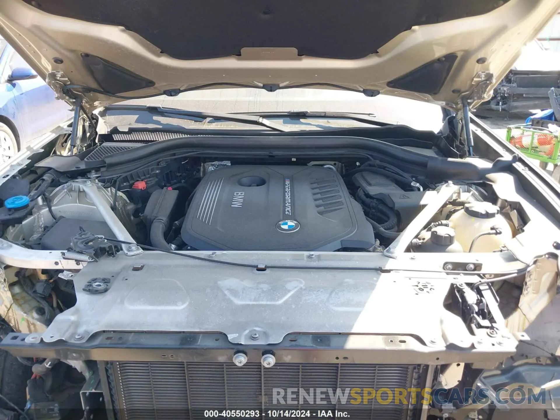 10 Photograph of a damaged car 5UXTS3C56KLR73660 BMW X3 2019