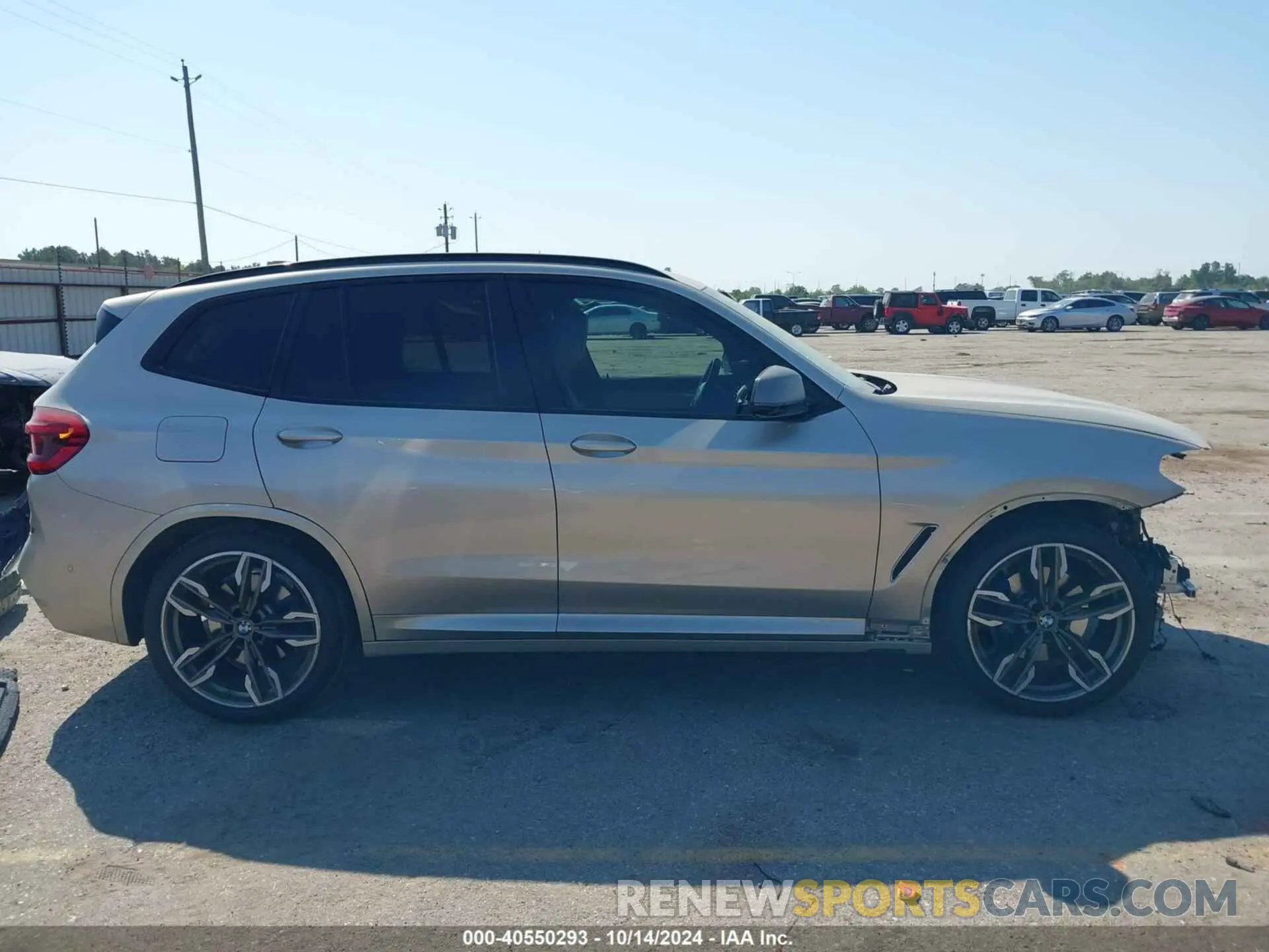 13 Photograph of a damaged car 5UXTS3C56KLR73660 BMW X3 2019
