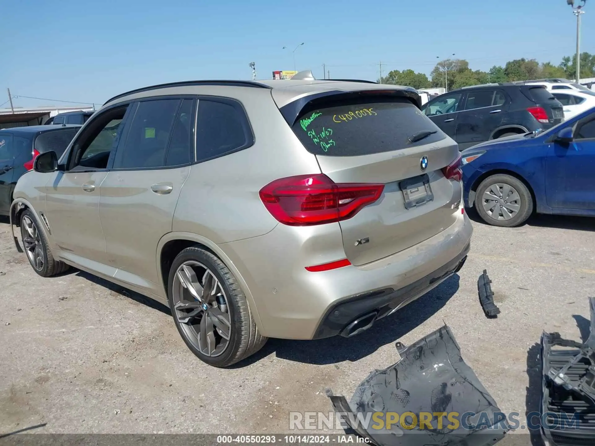 3 Photograph of a damaged car 5UXTS3C56KLR73660 BMW X3 2019