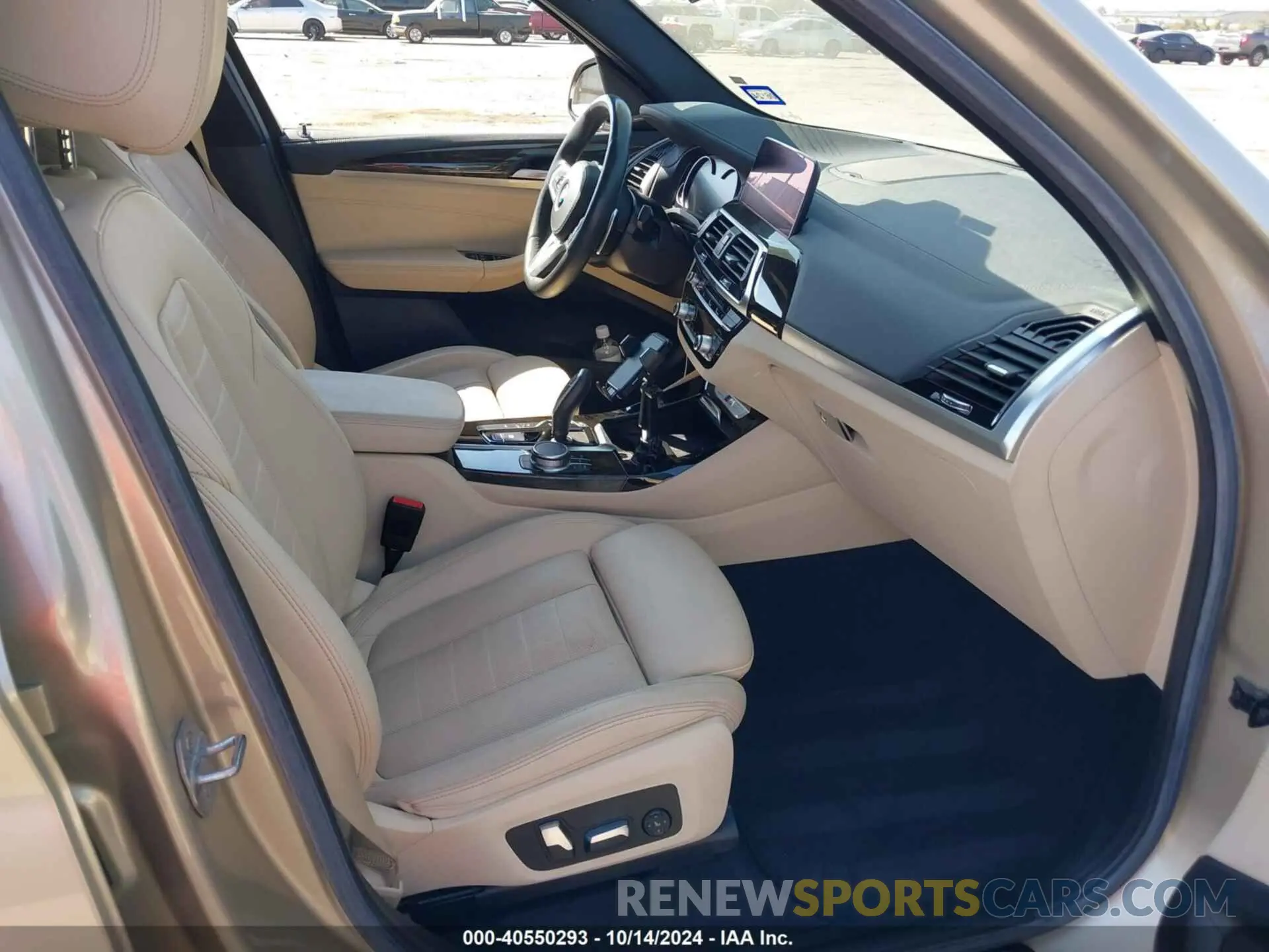 5 Photograph of a damaged car 5UXTS3C56KLR73660 BMW X3 2019