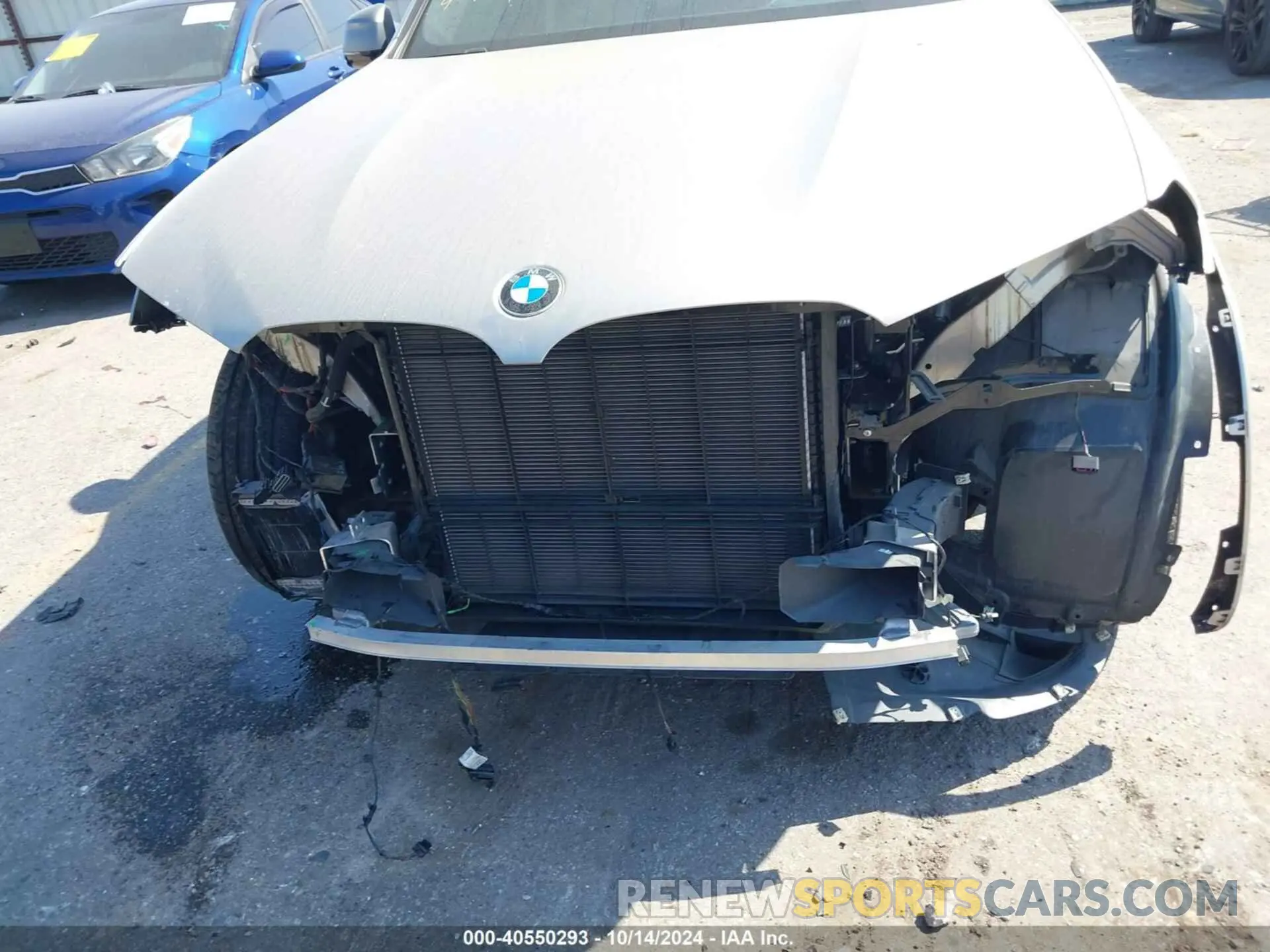 6 Photograph of a damaged car 5UXTS3C56KLR73660 BMW X3 2019
