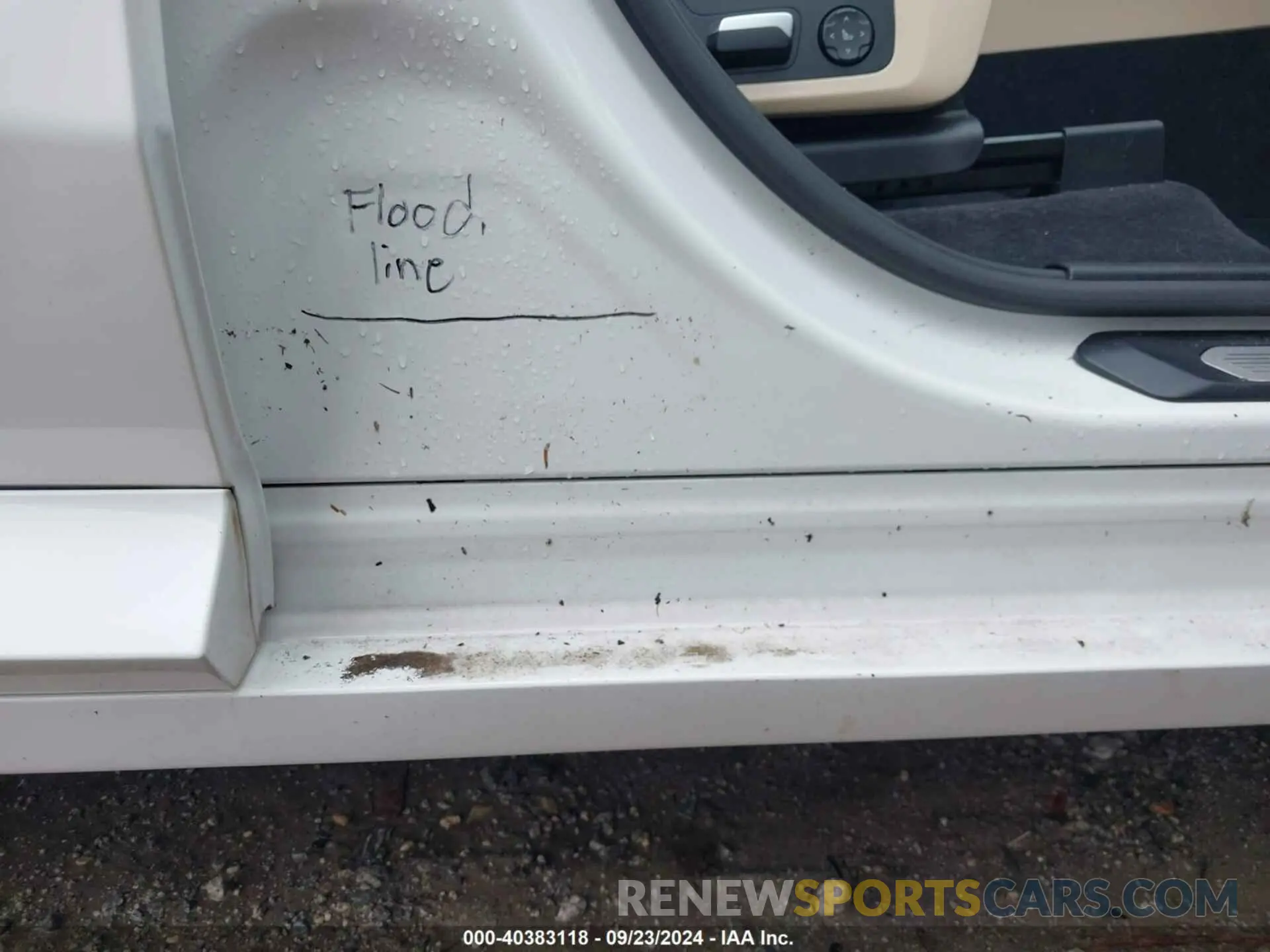 6 Photograph of a damaged car 5UXTS3C5XK0Z05489 BMW X3 2019
