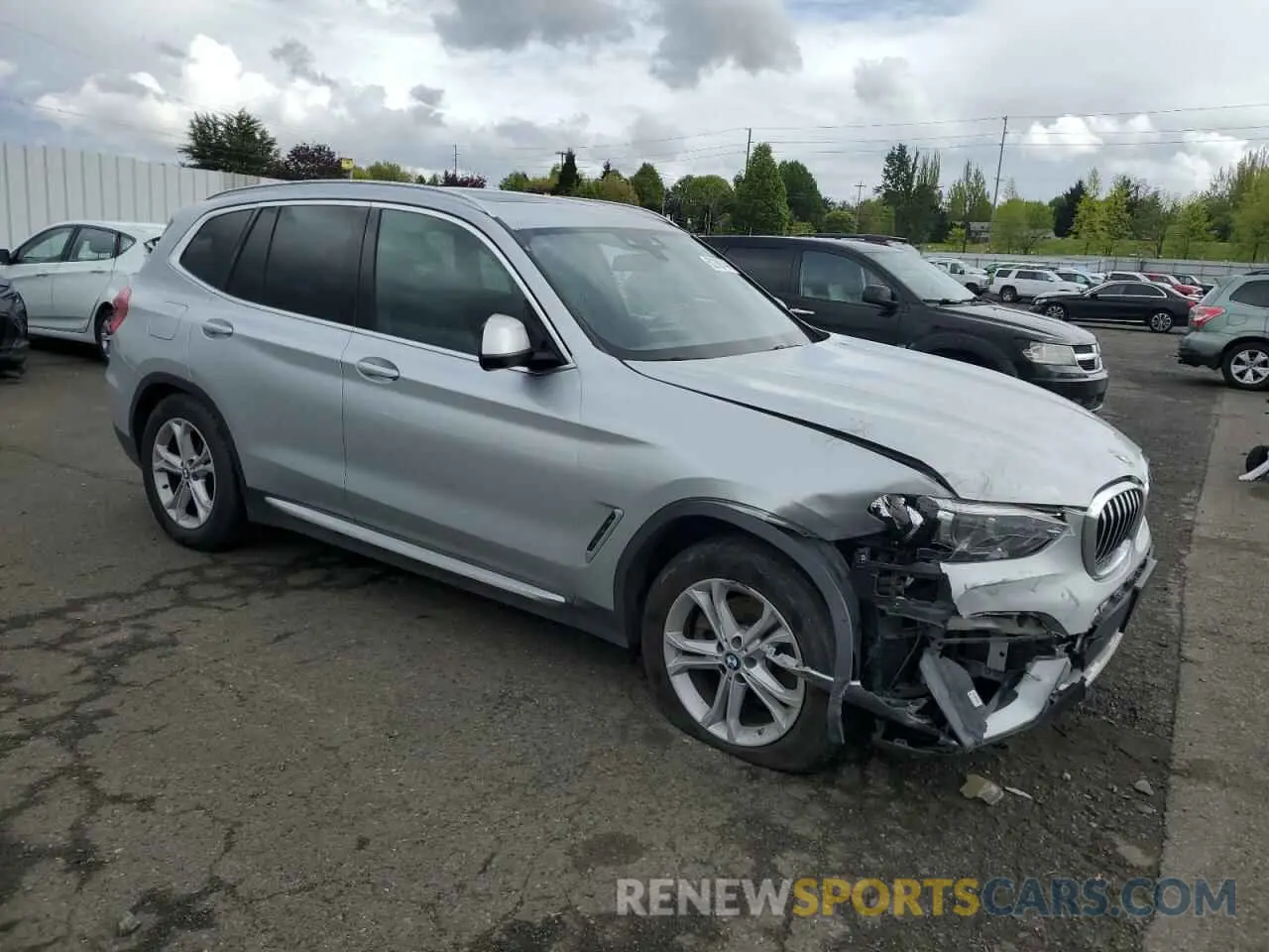 4 Photograph of a damaged car 5UXTY3C00L9B57662 BMW X3 2020