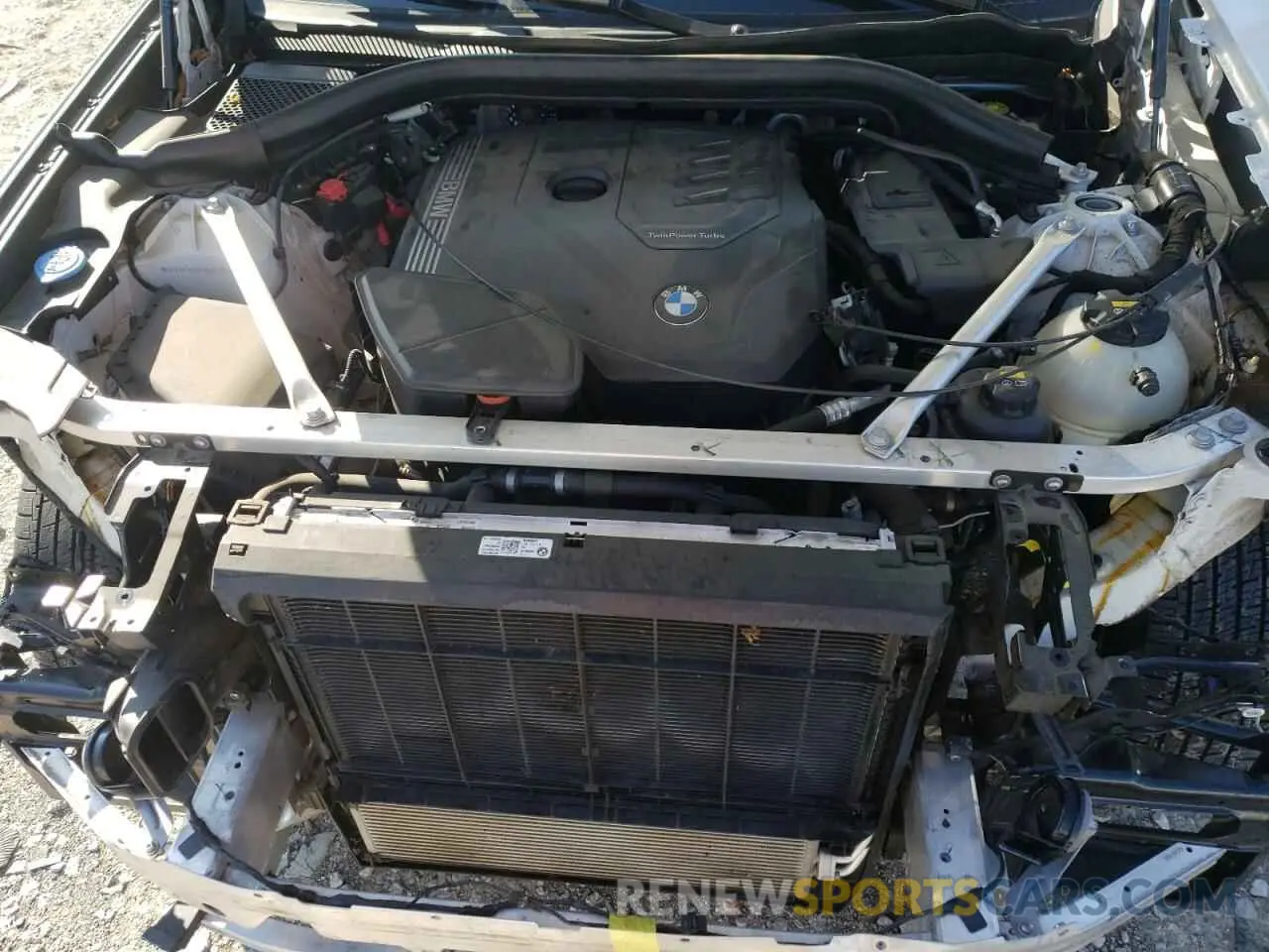 12 Photograph of a damaged car 5UXTY3C00L9B76485 BMW X3 2020
