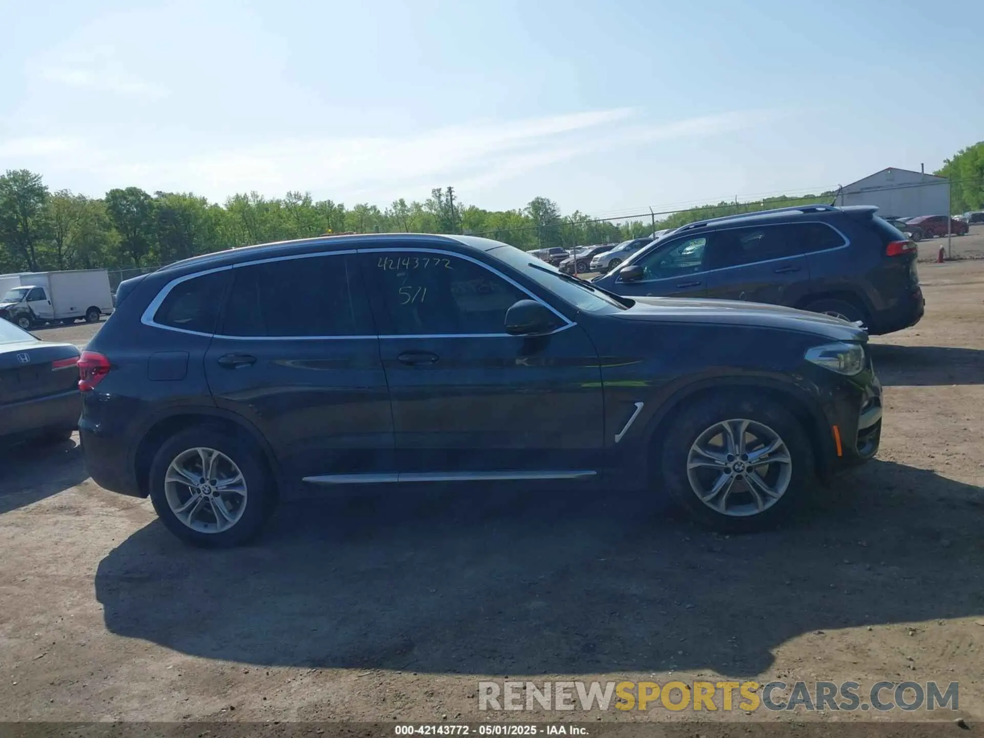 13 Photograph of a damaged car 5UXTY3C00L9B76499 BMW X3 2020