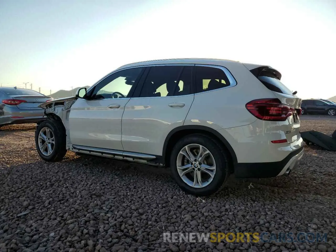 2 Фотография поврежденного автомобиля 5UXTY3C00L9C41383 BMW X3 2020