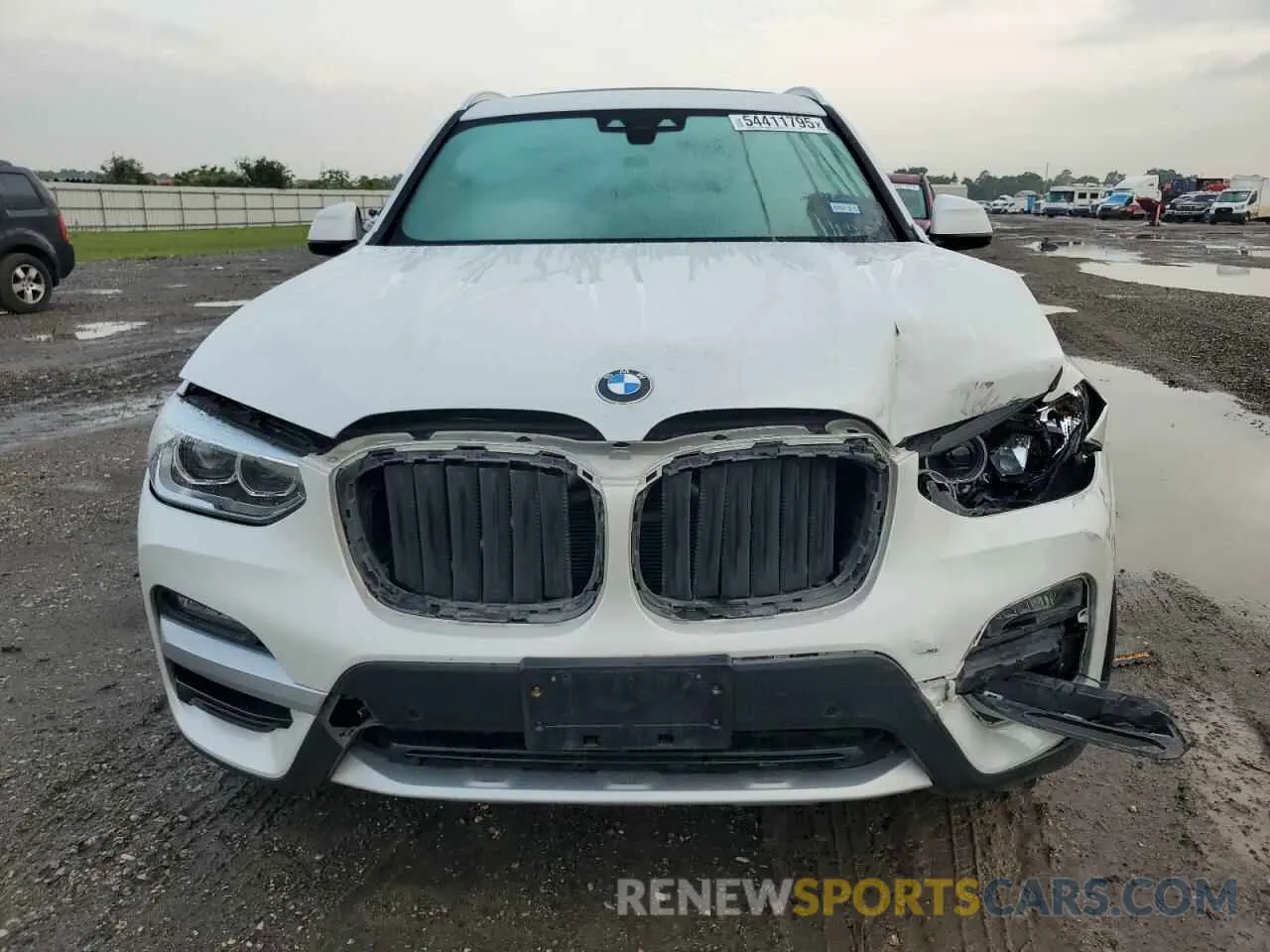 5 Photograph of a damaged car 5UXTY3C00L9C64579 BMW X3 2020