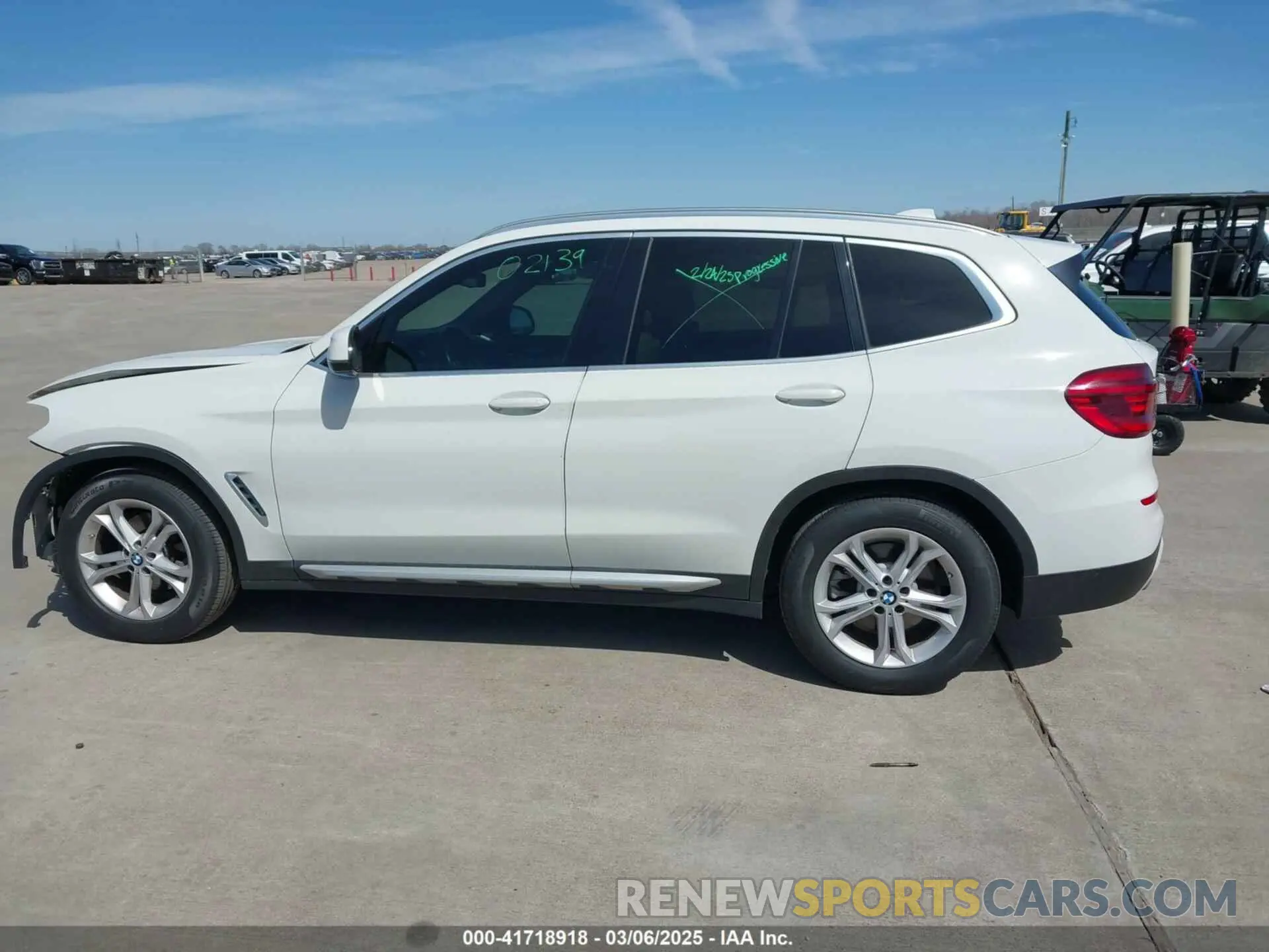 14 Photograph of a damaged car 5UXTY3C00LLU71540 BMW X3 2020