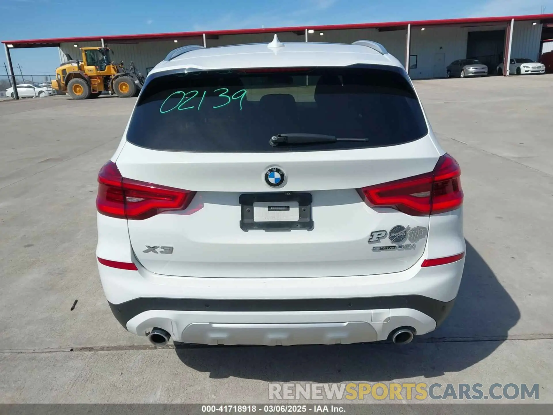 16 Photograph of a damaged car 5UXTY3C00LLU71540 BMW X3 2020