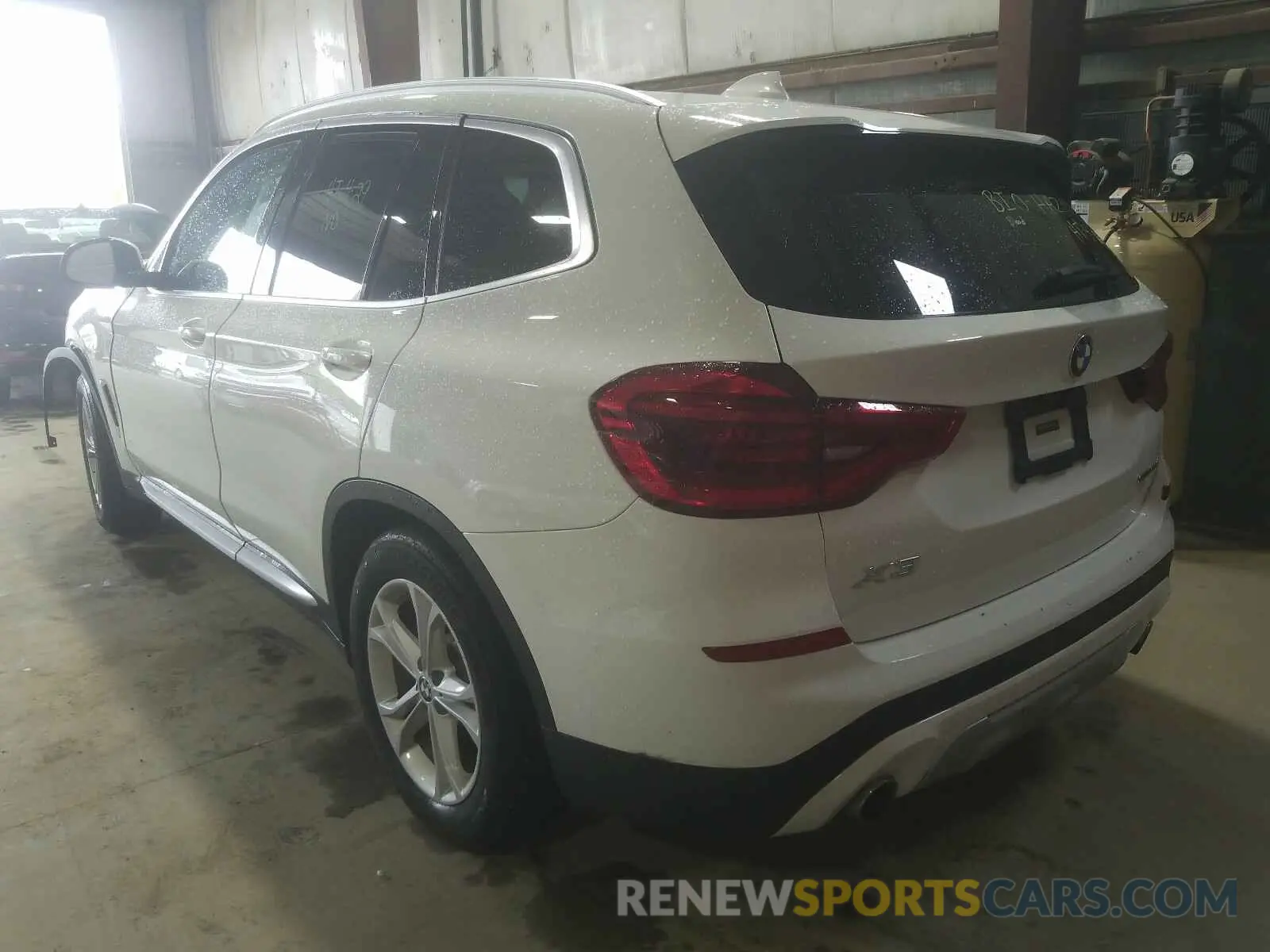 3 Photograph of a damaged car 5UXTY3C00LLU72588 BMW X3 2020