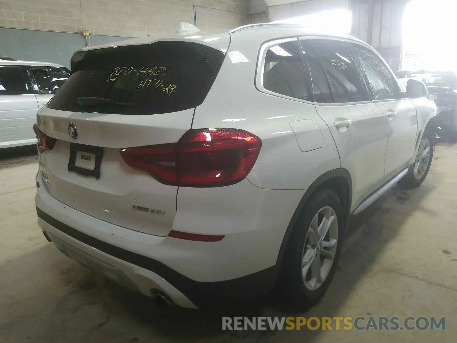 4 Photograph of a damaged car 5UXTY3C00LLU72588 BMW X3 2020