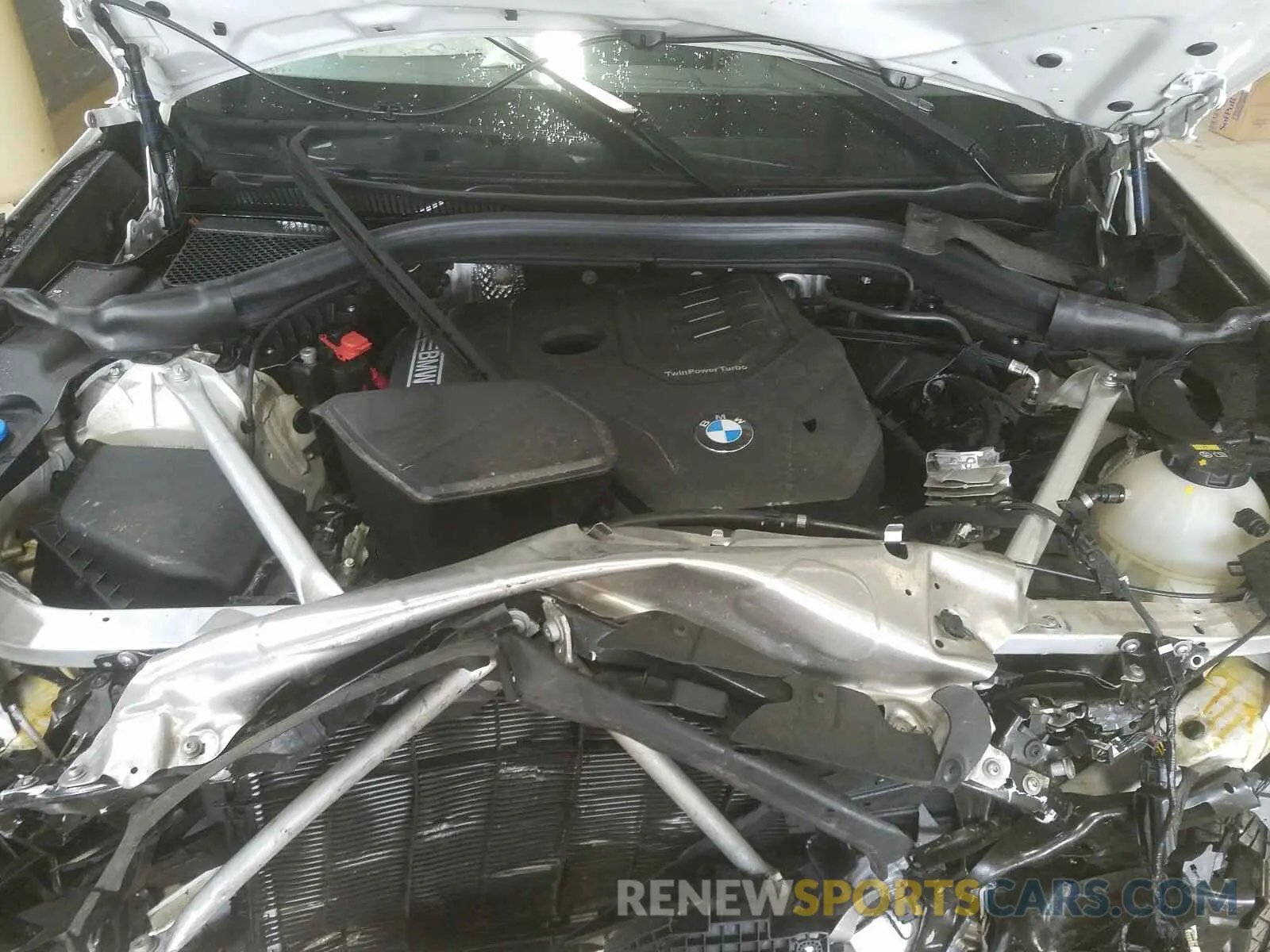 7 Photograph of a damaged car 5UXTY3C00LLU72588 BMW X3 2020
