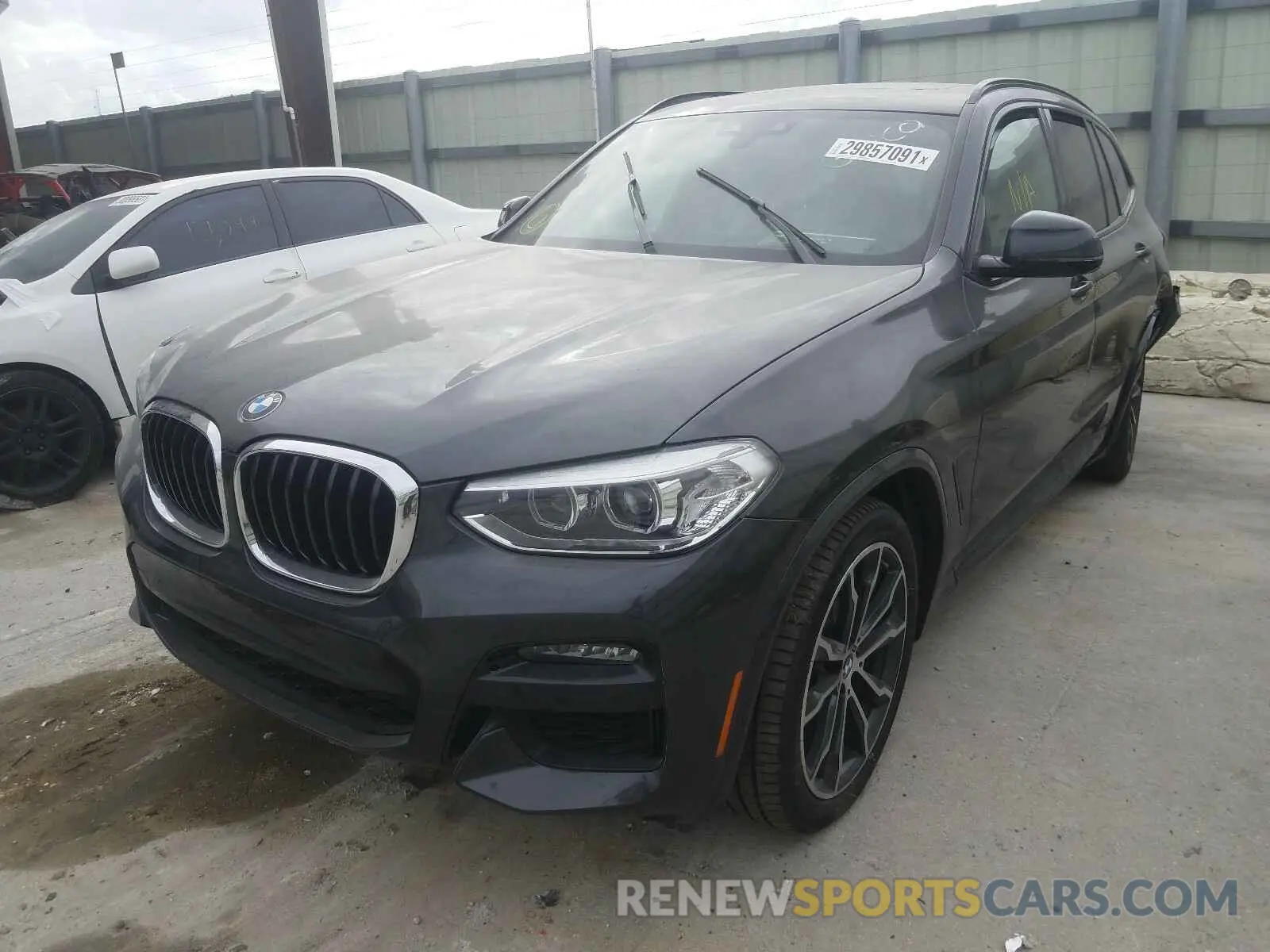 2 Photograph of a damaged car 5UXTY3C01L9B97538 BMW X3 2020