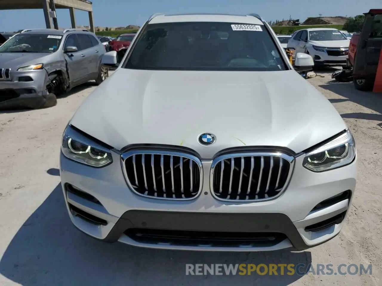 5 Photograph of a damaged car 5UXTY3C01L9C08778 BMW X3 2020