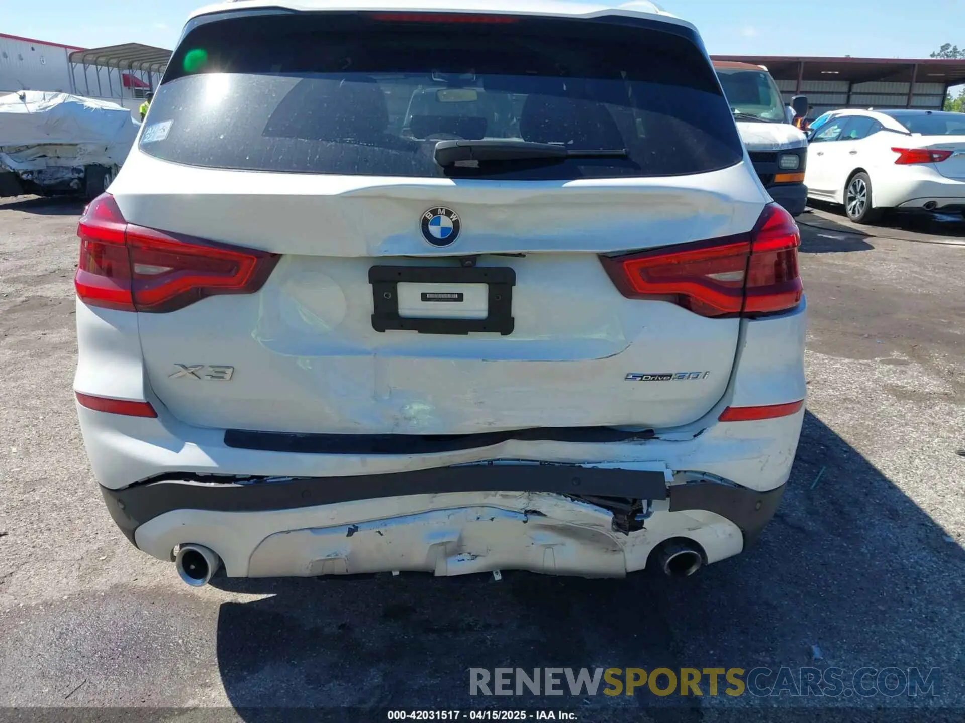 6 Photograph of a damaged car 5UXTY3C01L9D37085 BMW X3 2020