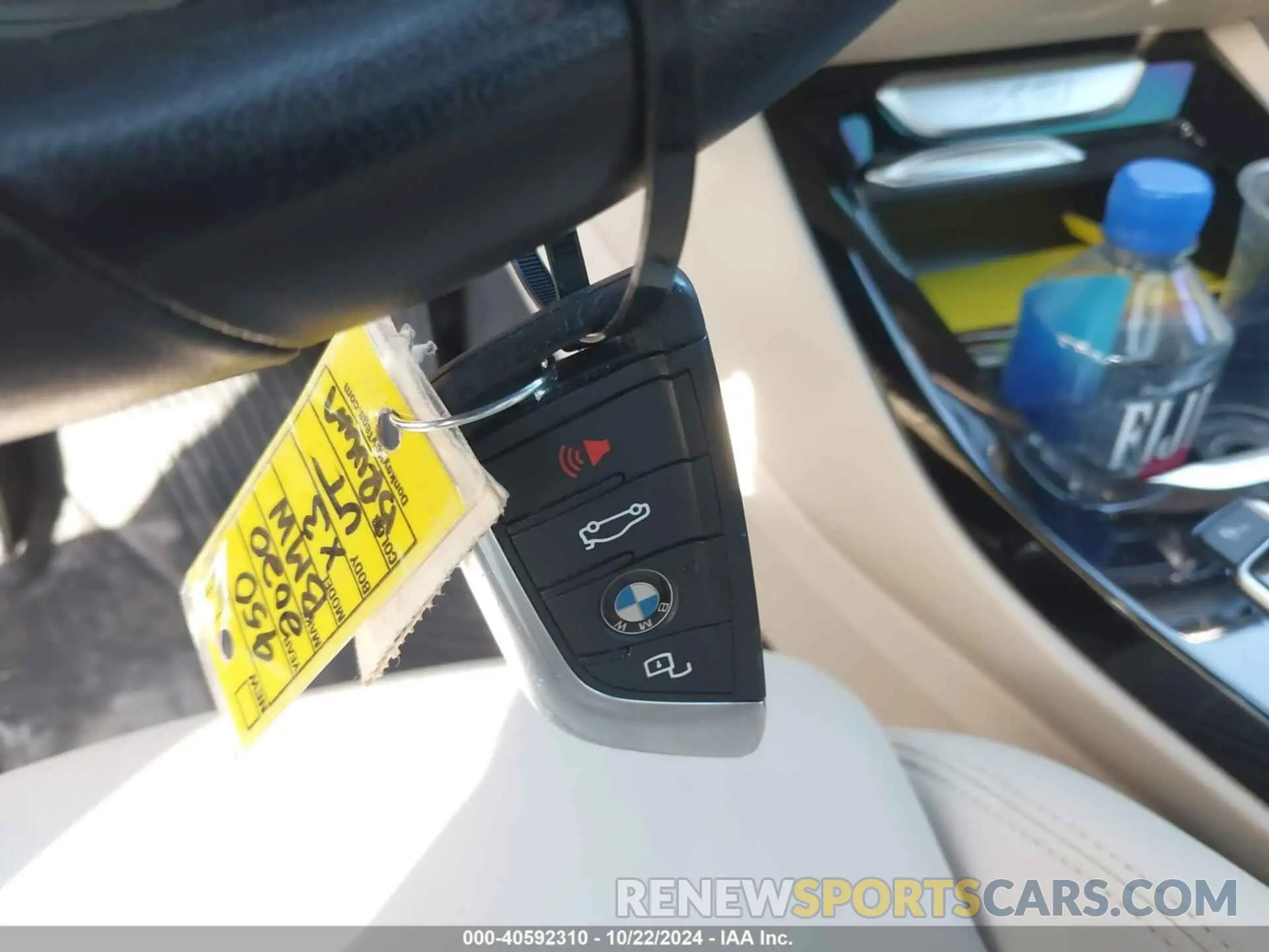 11 Photograph of a damaged car 5UXTY3C02L9C59061 BMW X3 2020