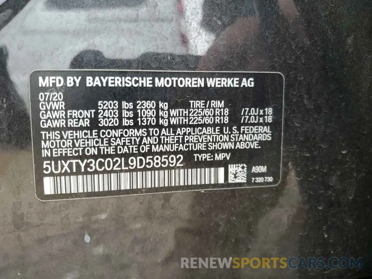 13 Photograph of a damaged car 5UXTY3C02L9D58592 BMW X3 2020
