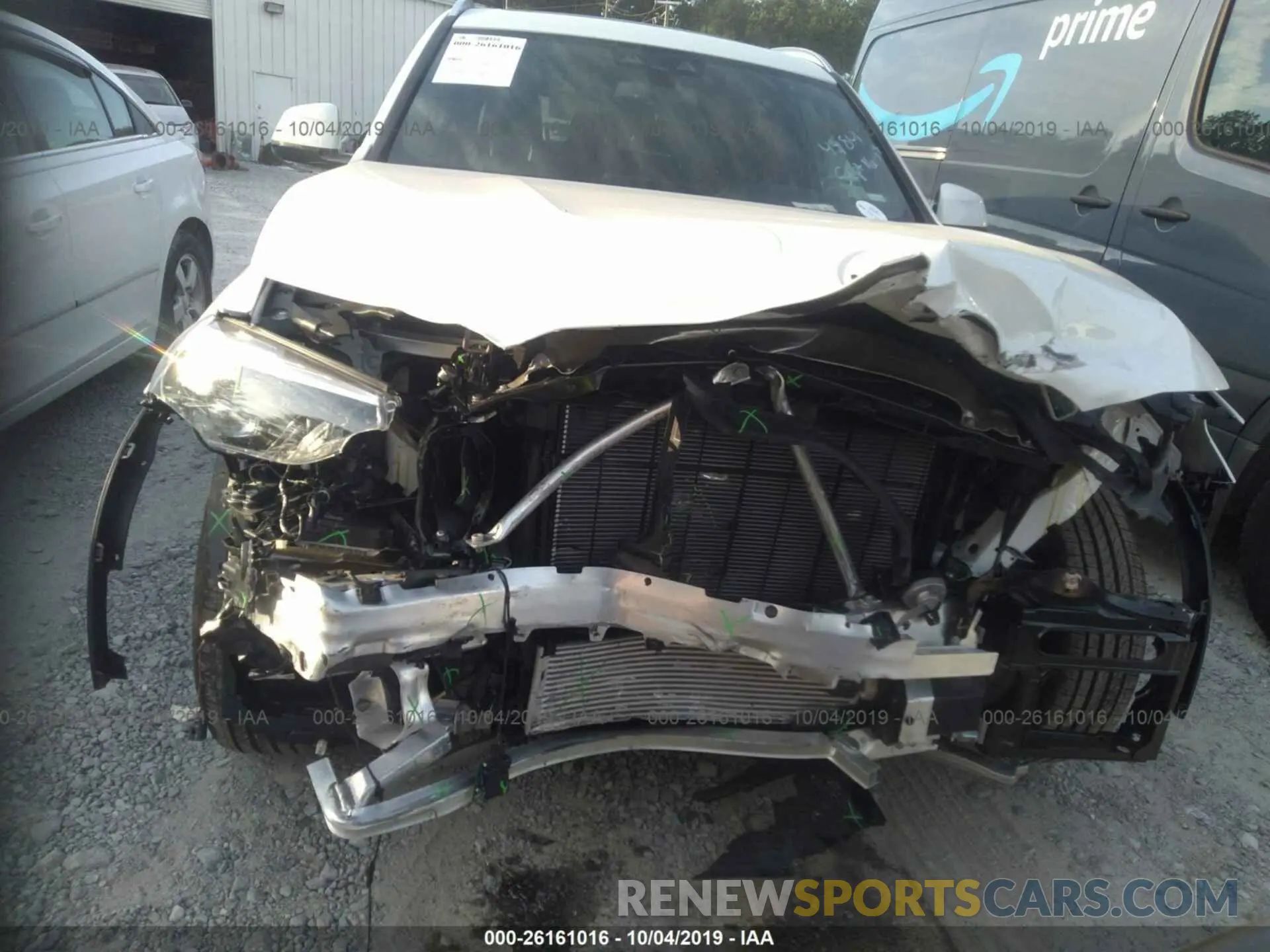 6 Photograph of a damaged car 5UXTY3C02LLE54984 BMW X3 2020