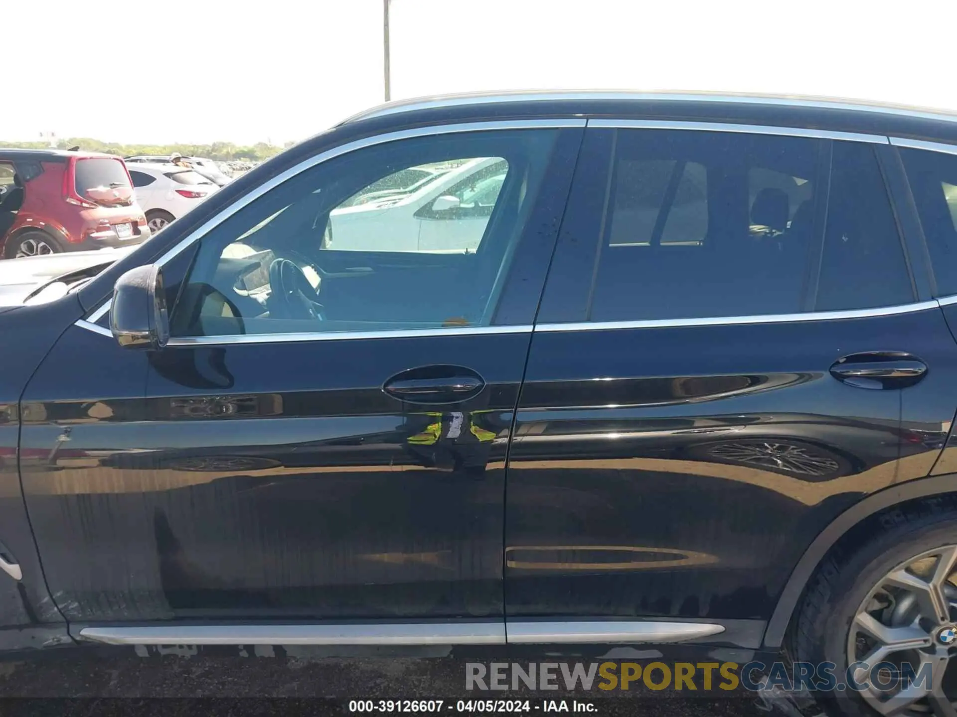 14 Photograph of a damaged car 5UXTY3C03L9B22095 BMW X3 2020