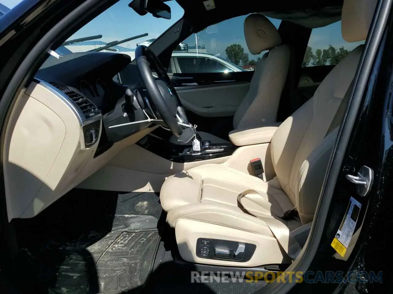 7 Фотография поврежденного автомобиля 5UXTY3C03L9C81246 BMW X3 2020