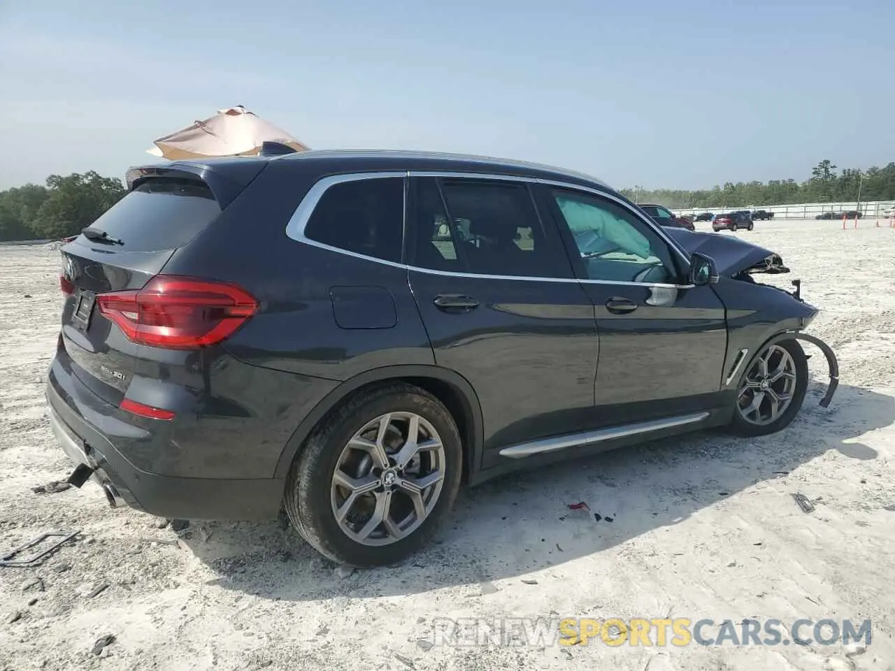 3 Photograph of a damaged car 5UXTY3C03L9C92375 BMW X3 2020