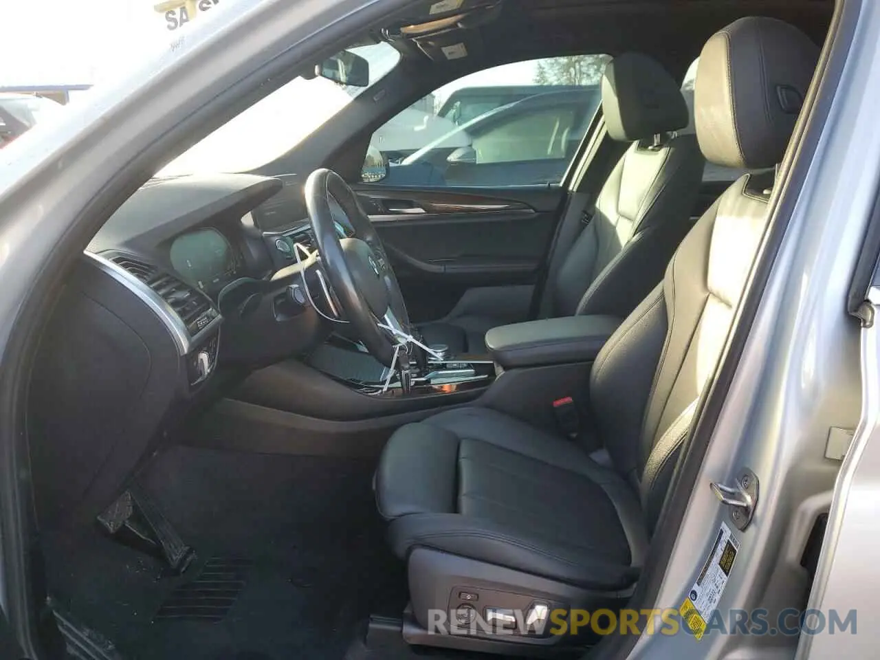 7 Photograph of a damaged car 5UXTY3C03LLU70804 BMW X3 2020