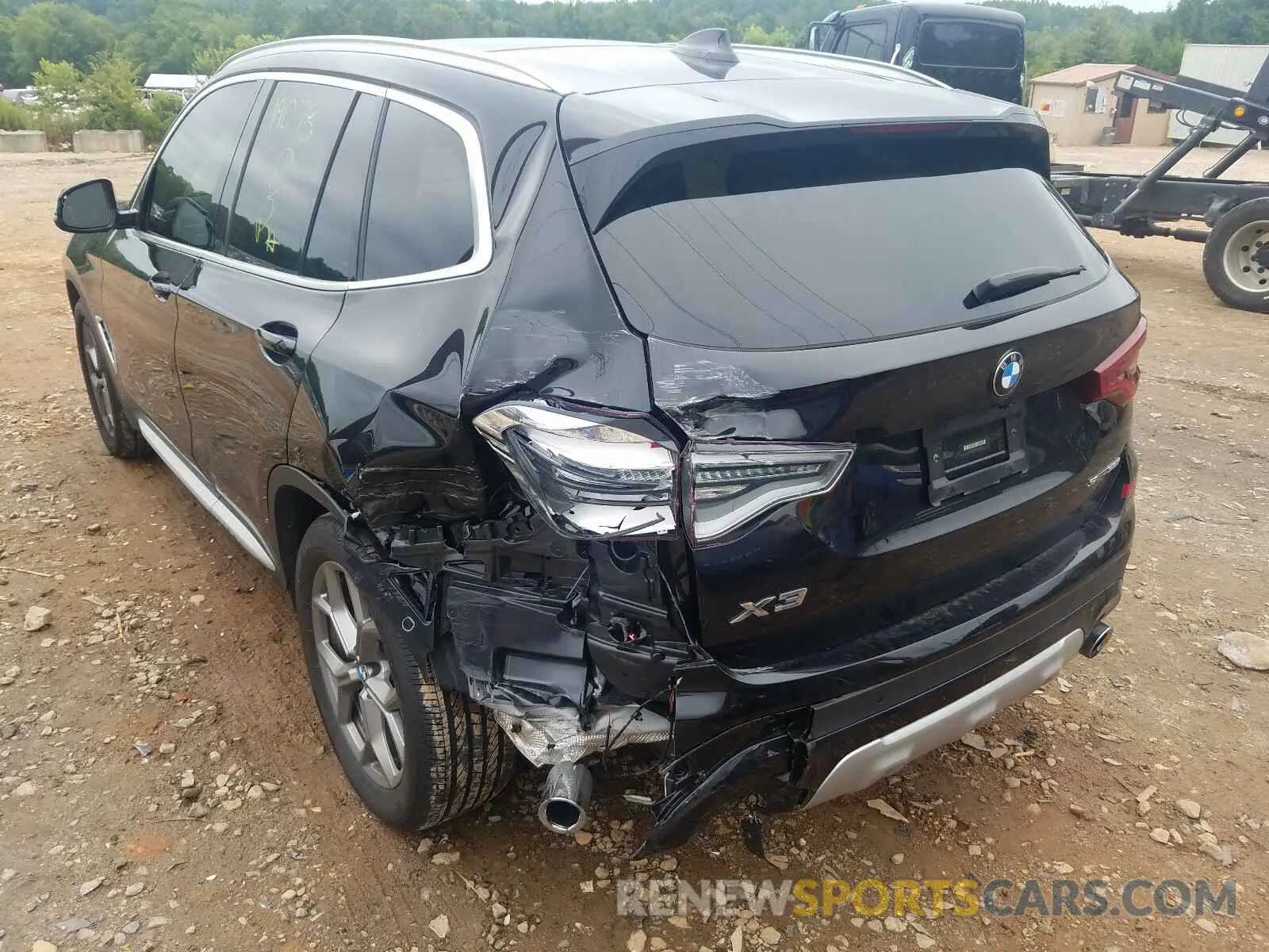 3 Photograph of a damaged car 5UXTY3C03LLU70978 BMW X3 2020