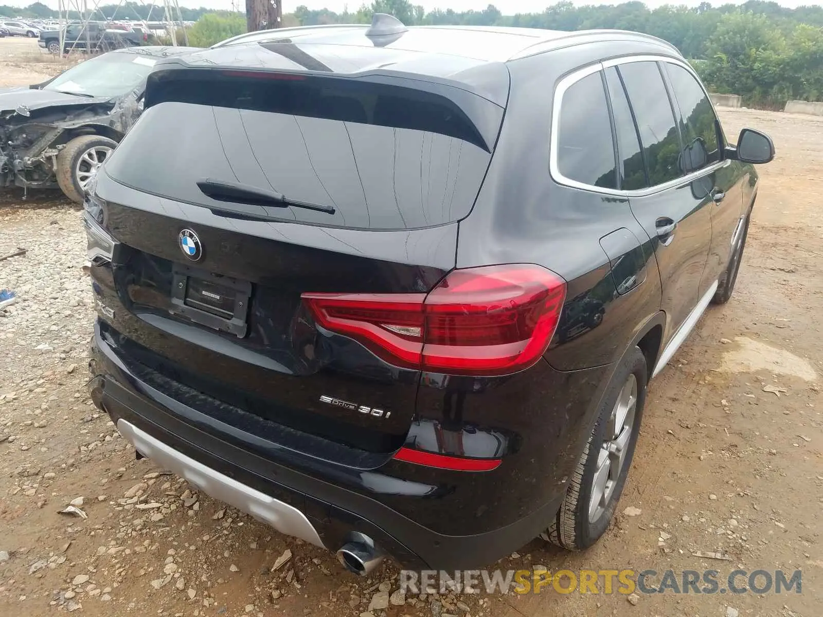 4 Photograph of a damaged car 5UXTY3C03LLU70978 BMW X3 2020