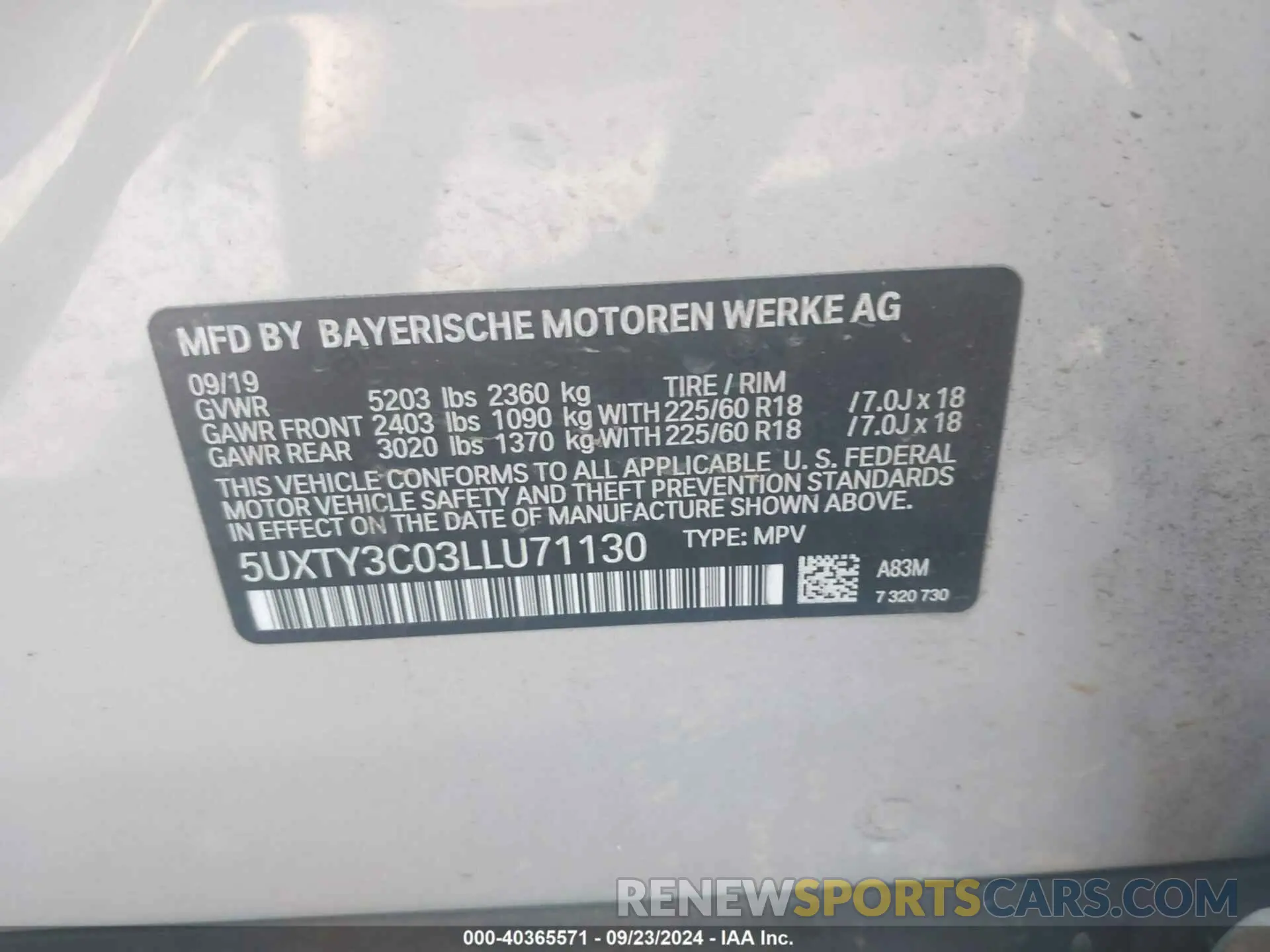 9 Photograph of a damaged car 5UXTY3C03LLU71130 BMW X3 2020