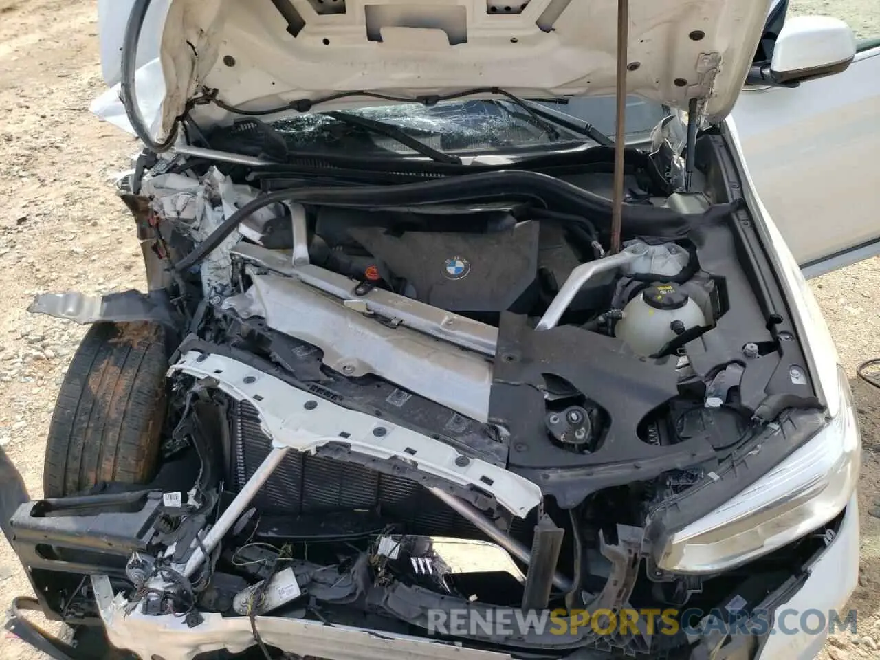 12 Photograph of a damaged car 5UXTY3C04L9D42328 BMW X3 2020