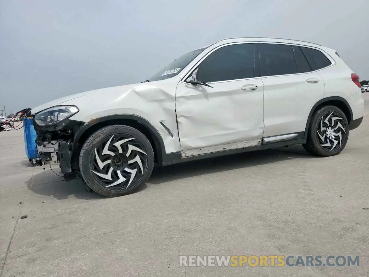 1 Photograph of a damaged car 5UXTY3C05L9B81973 BMW X3 2020