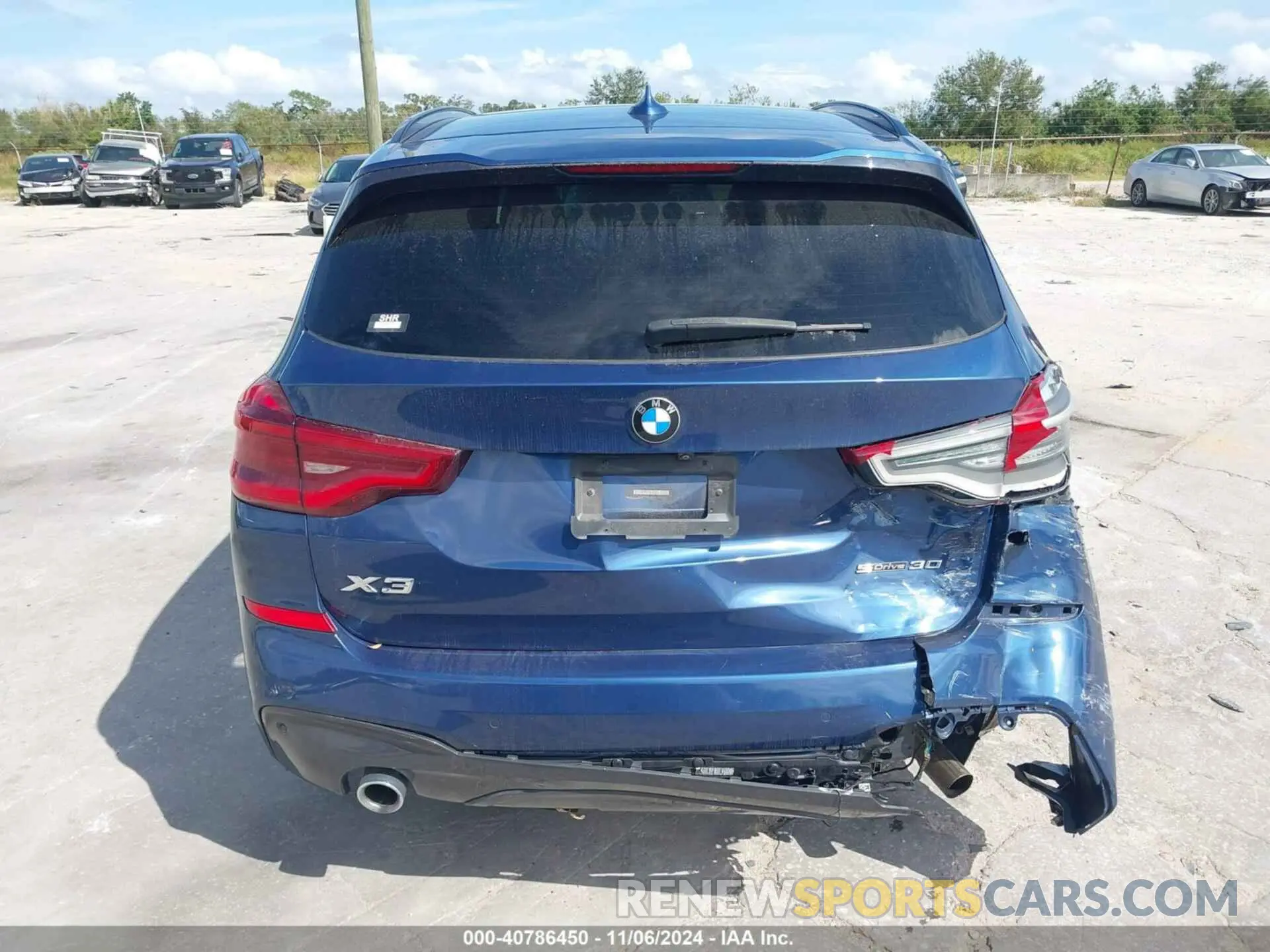 16 Photograph of a damaged car 5UXTY3C05L9C54274 BMW X3 2020