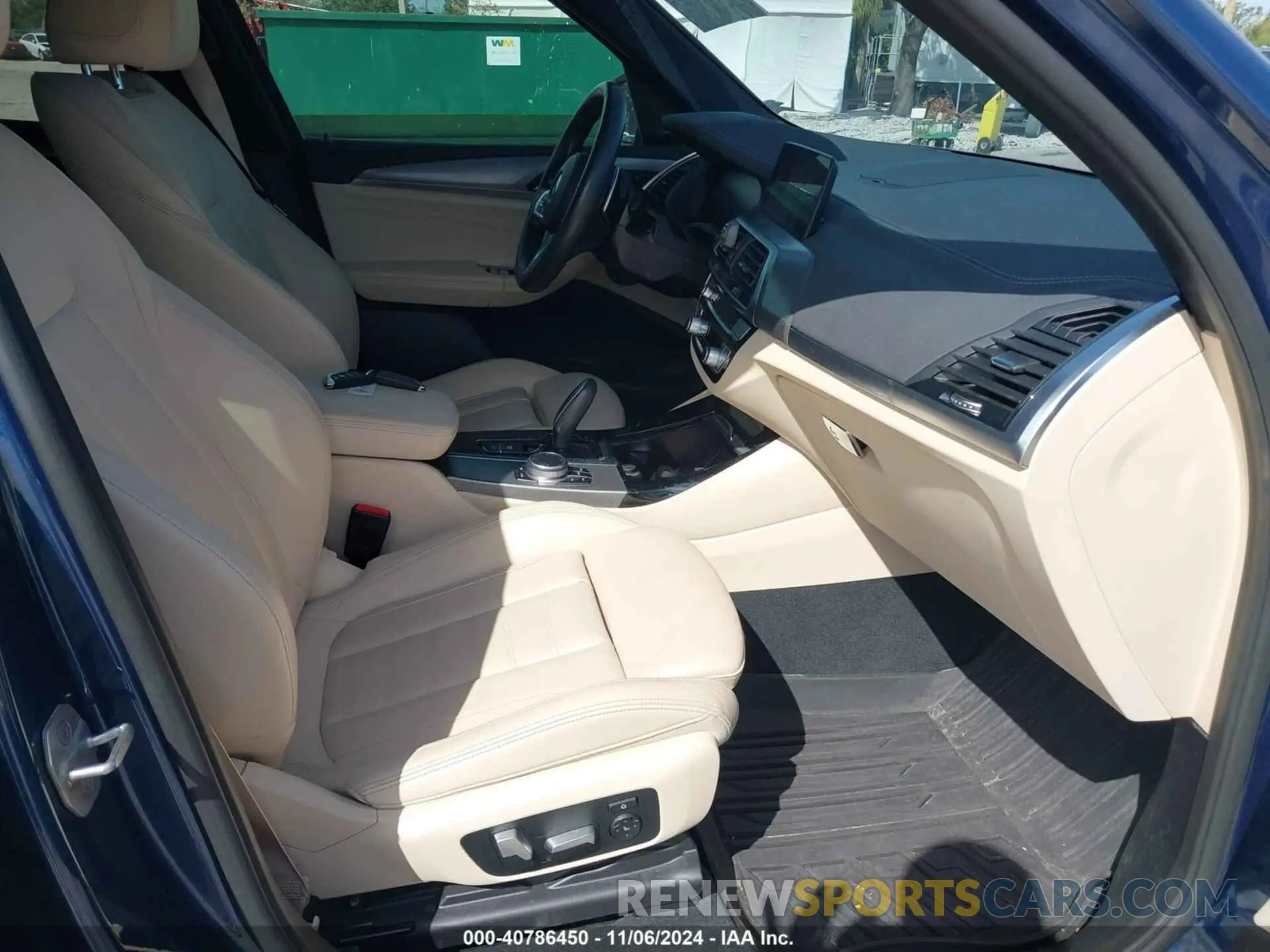 5 Photograph of a damaged car 5UXTY3C05L9C54274 BMW X3 2020