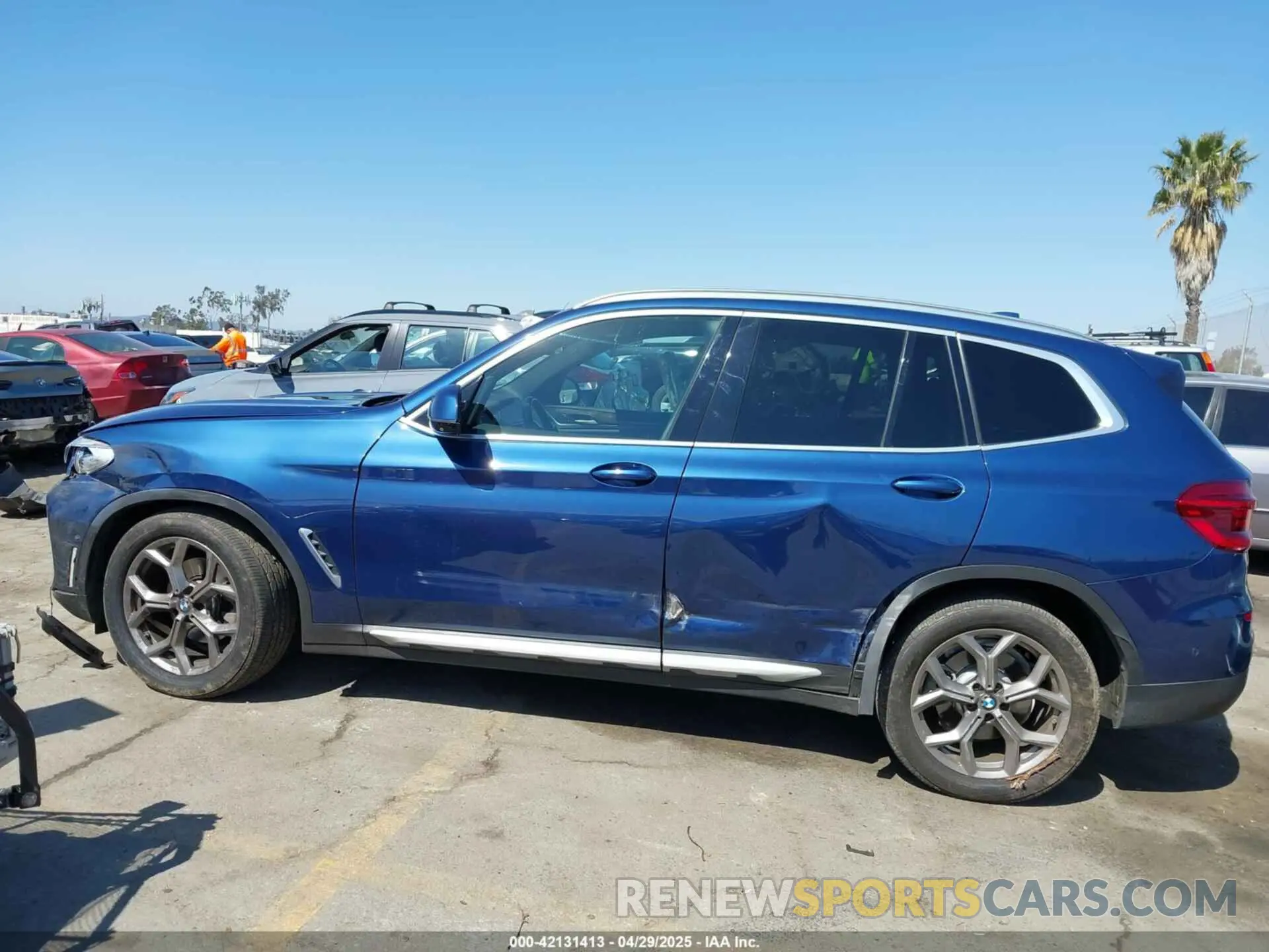 14 Фотография поврежденного автомобиля 5UXTY3C05L9D42497 BMW X3 2020