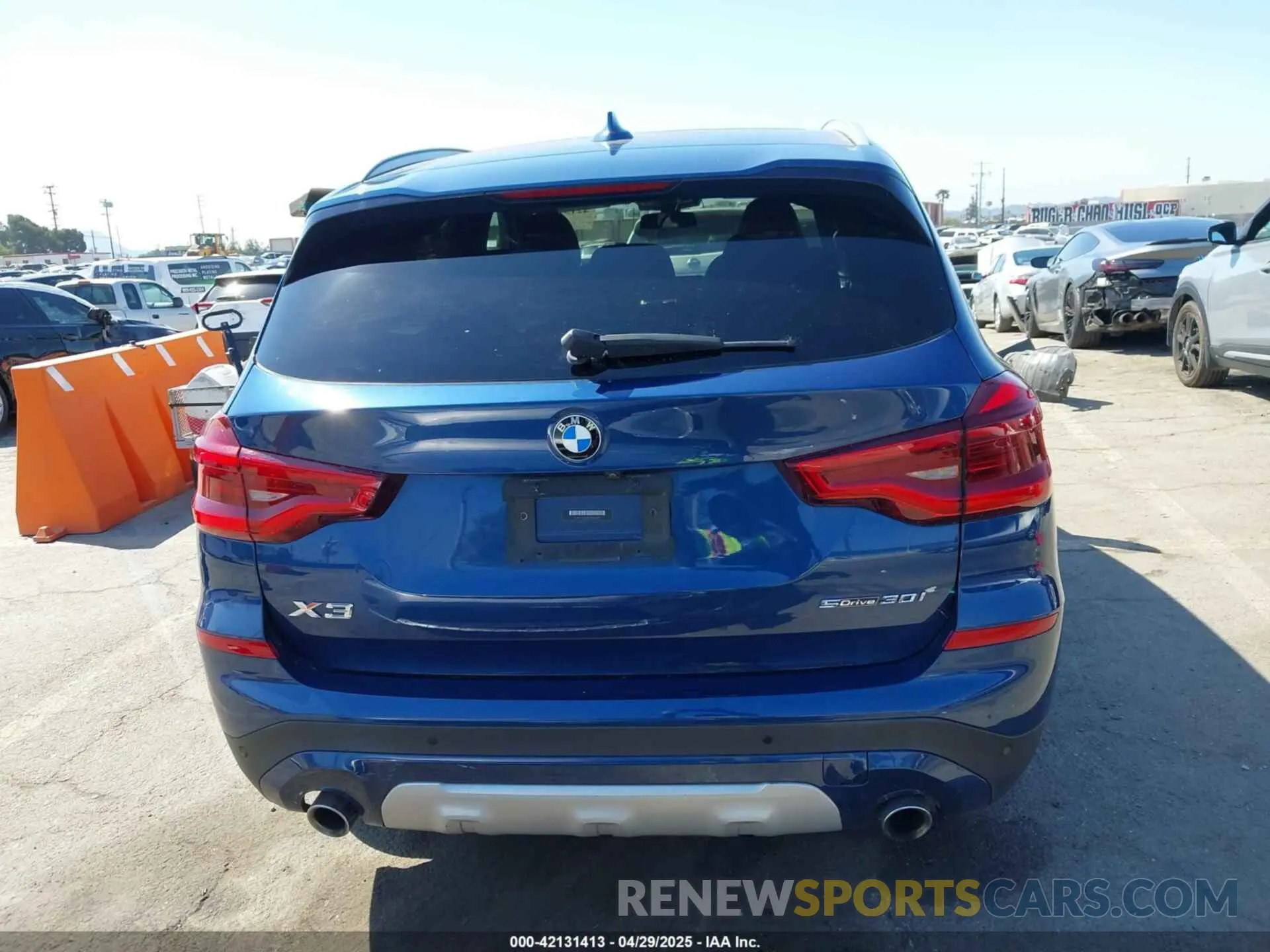 16 Фотография поврежденного автомобиля 5UXTY3C05L9D42497 BMW X3 2020