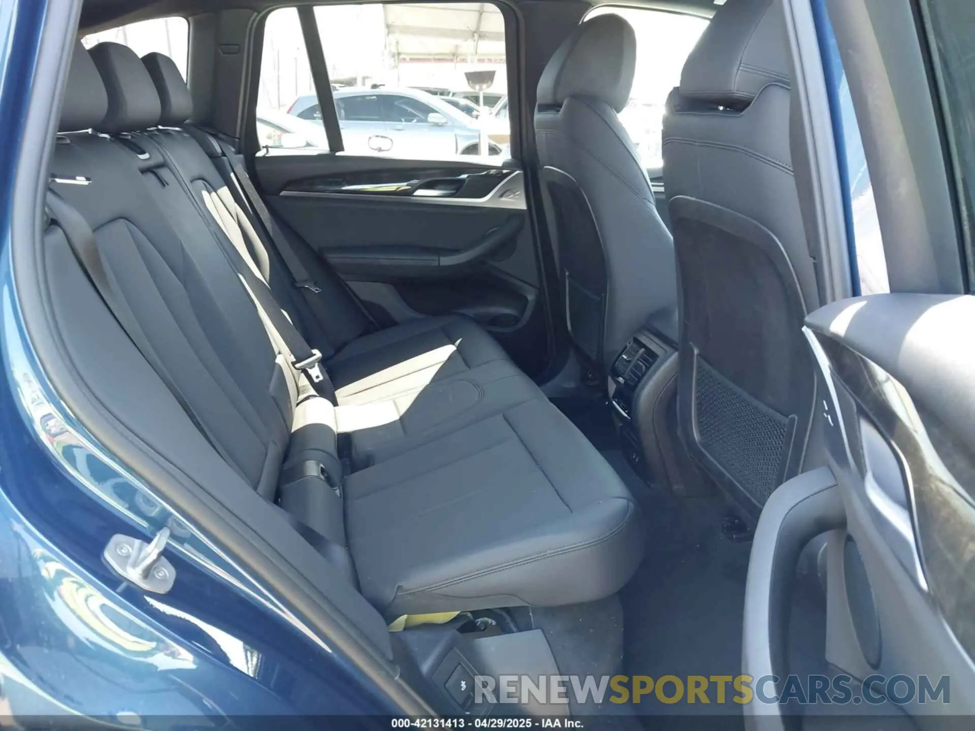 8 Фотография поврежденного автомобиля 5UXTY3C05L9D42497 BMW X3 2020
