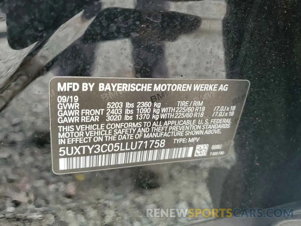 13 Photograph of a damaged car 5UXTY3C05LLU71758 BMW X3 2020